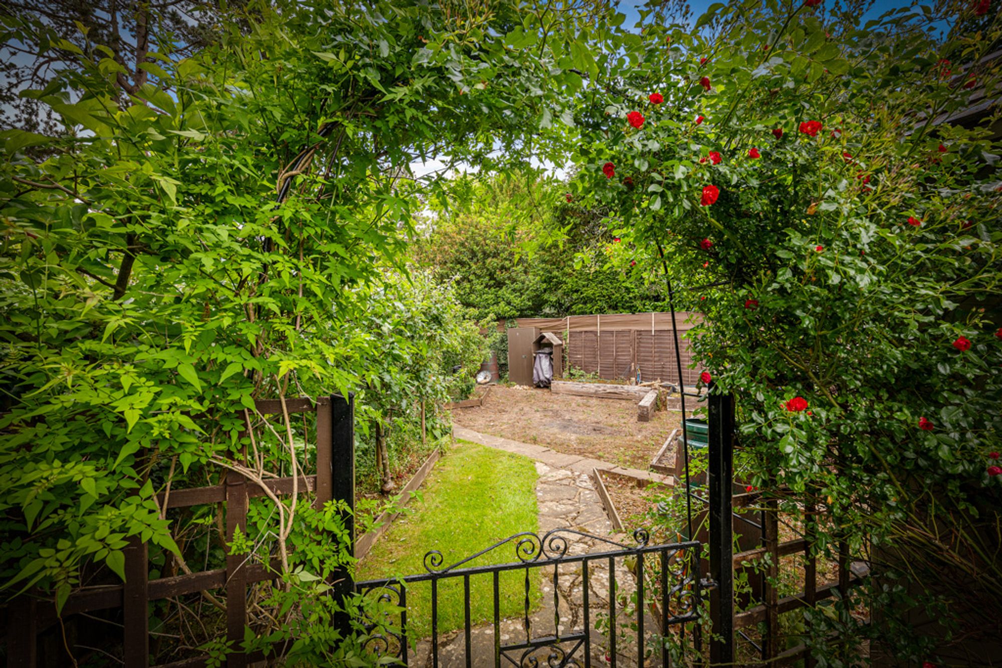 7 bed detached house for sale in Park View Road, Caterham  - Property Image 53