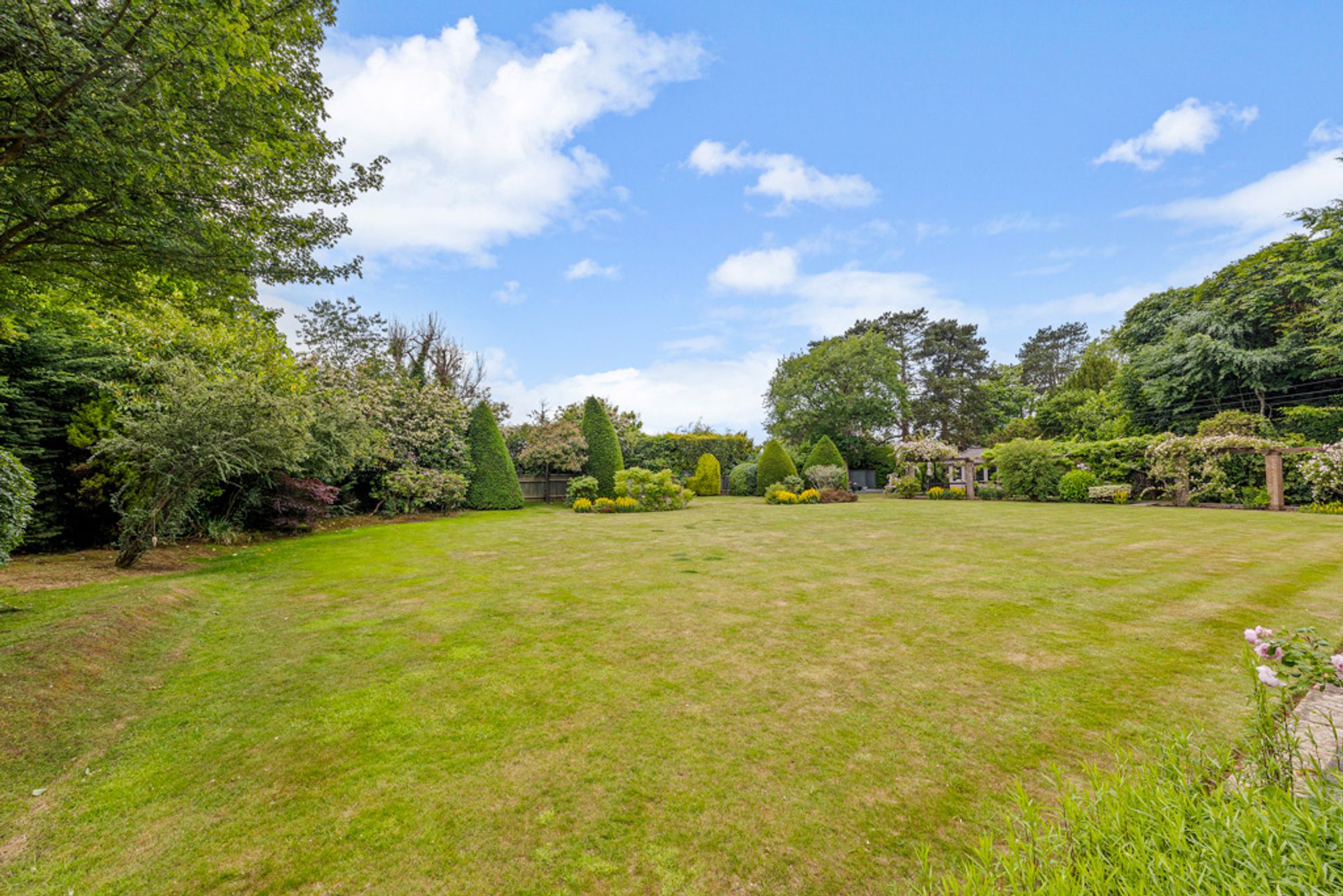 7 bed detached house for sale in Park View Road, Caterham  - Property Image 55