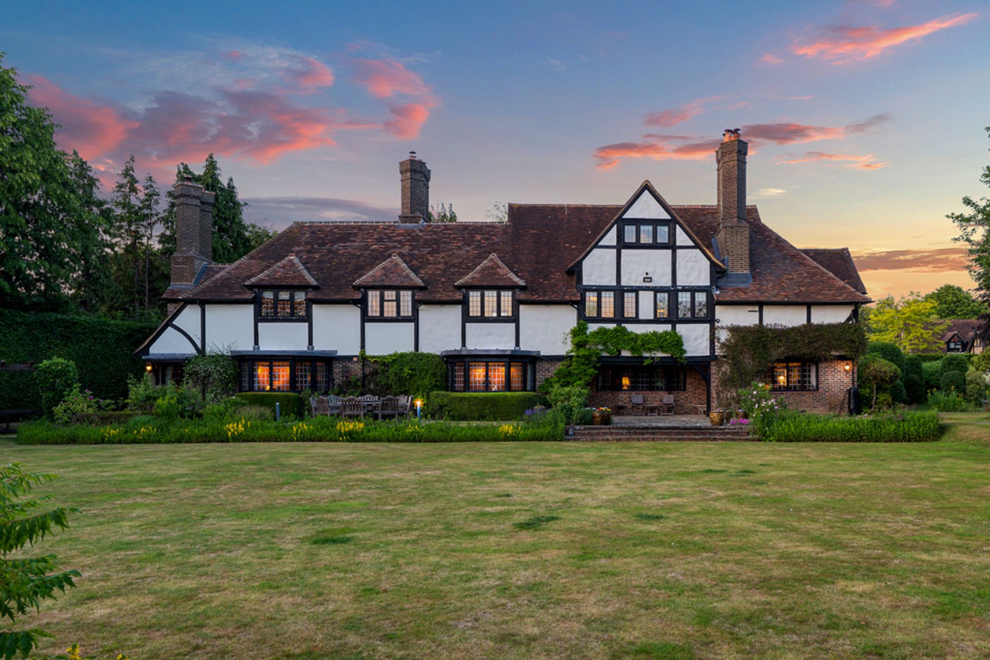 7 bed detached house for sale in Park View Road, Caterham  - Property Image 59