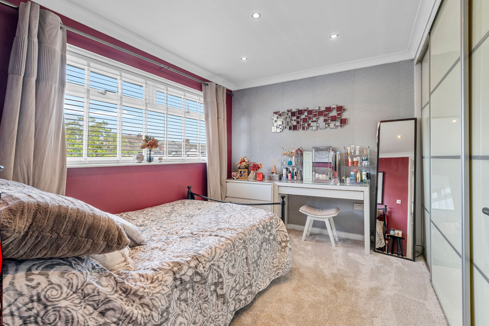 3 bed semi-detached house for sale in Credenhall Drive, Bromley  - Property Image 19