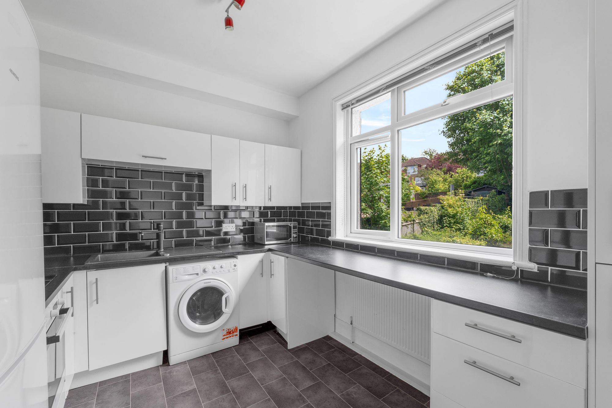 1 bed apartment for sale in Heathhurst Road, South Croydon  - Property Image 5