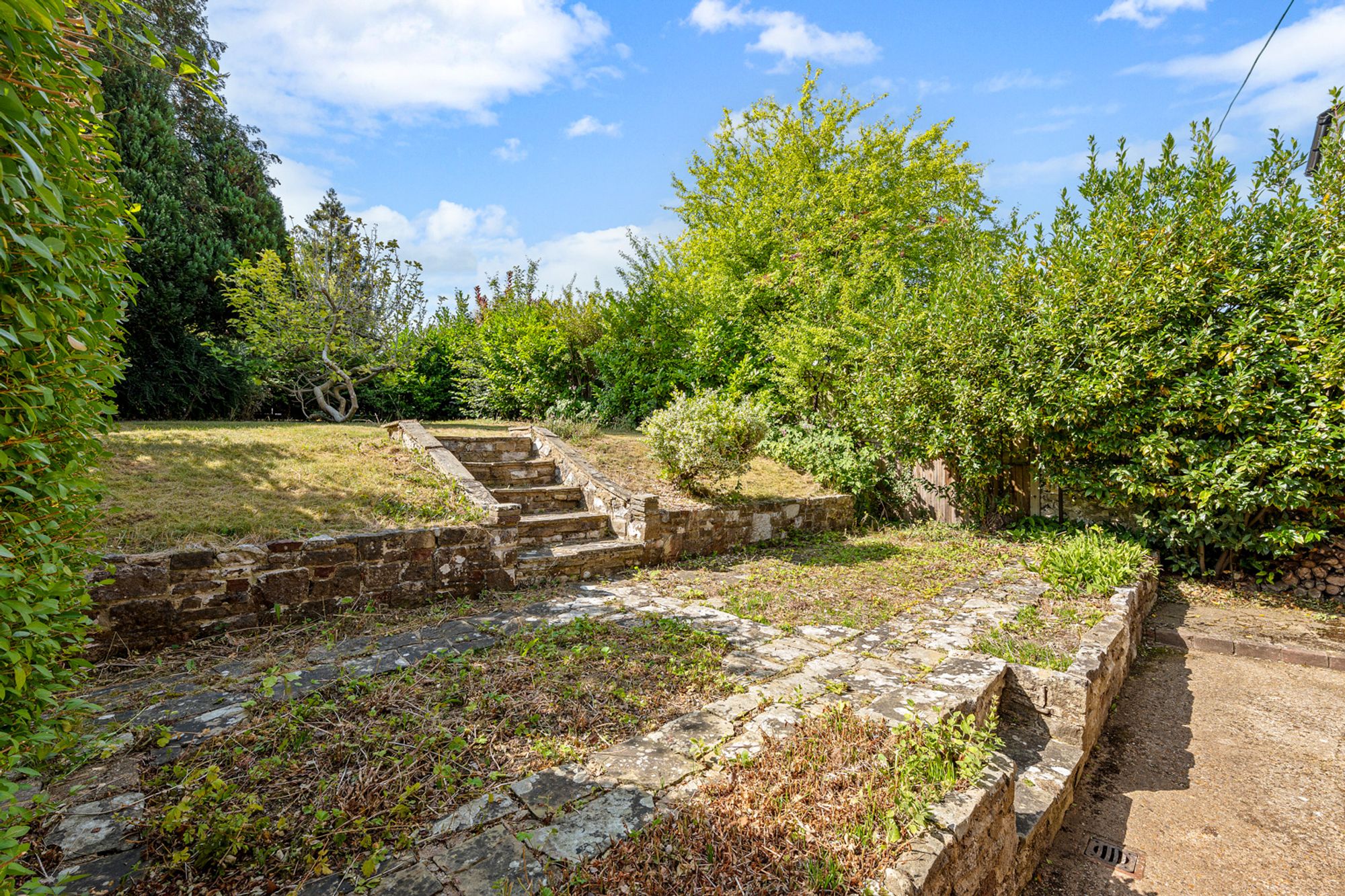 3 bed house for sale in Mitchley Avenue, Purley 3