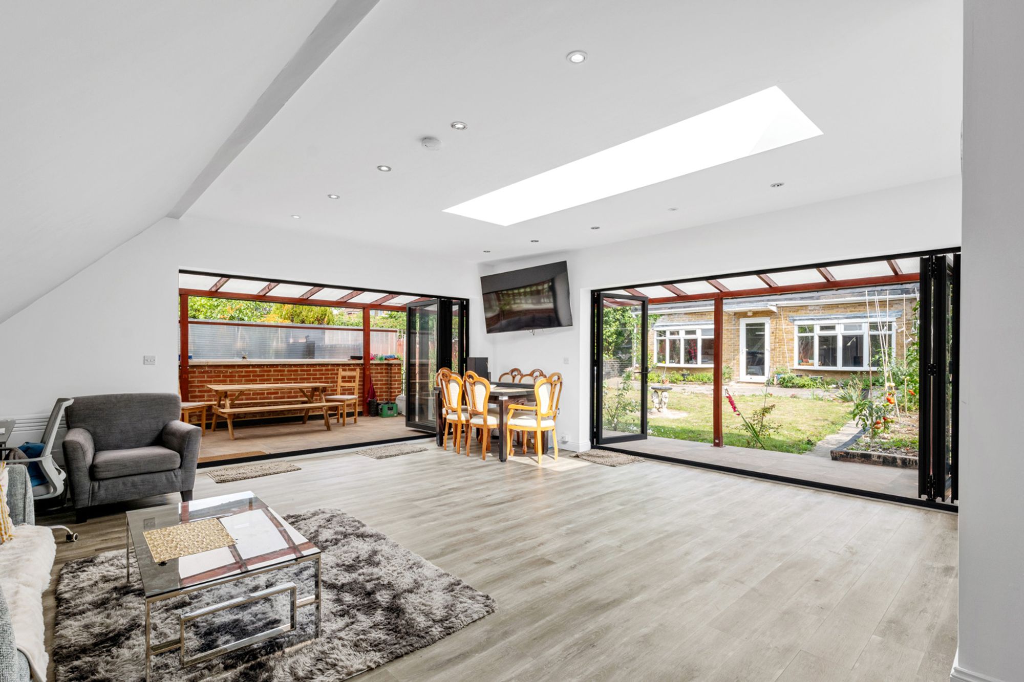 3 bed detached house for sale in Selsdon Road, South Croydon, CR2