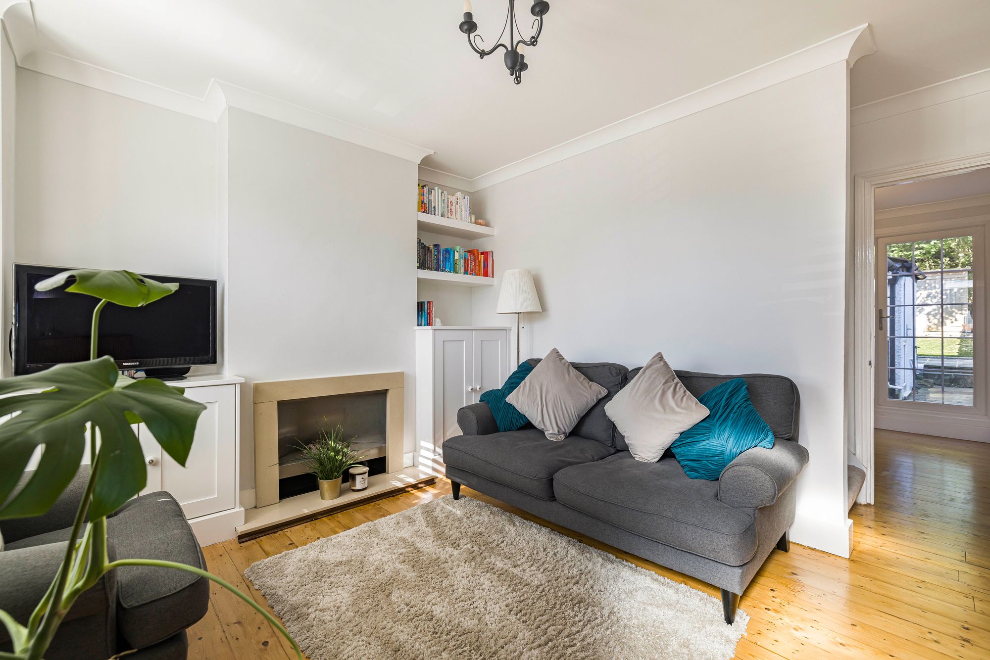2 bed mid-terraced house for sale in St. Peters Street, South Croydon  - Property Image 6