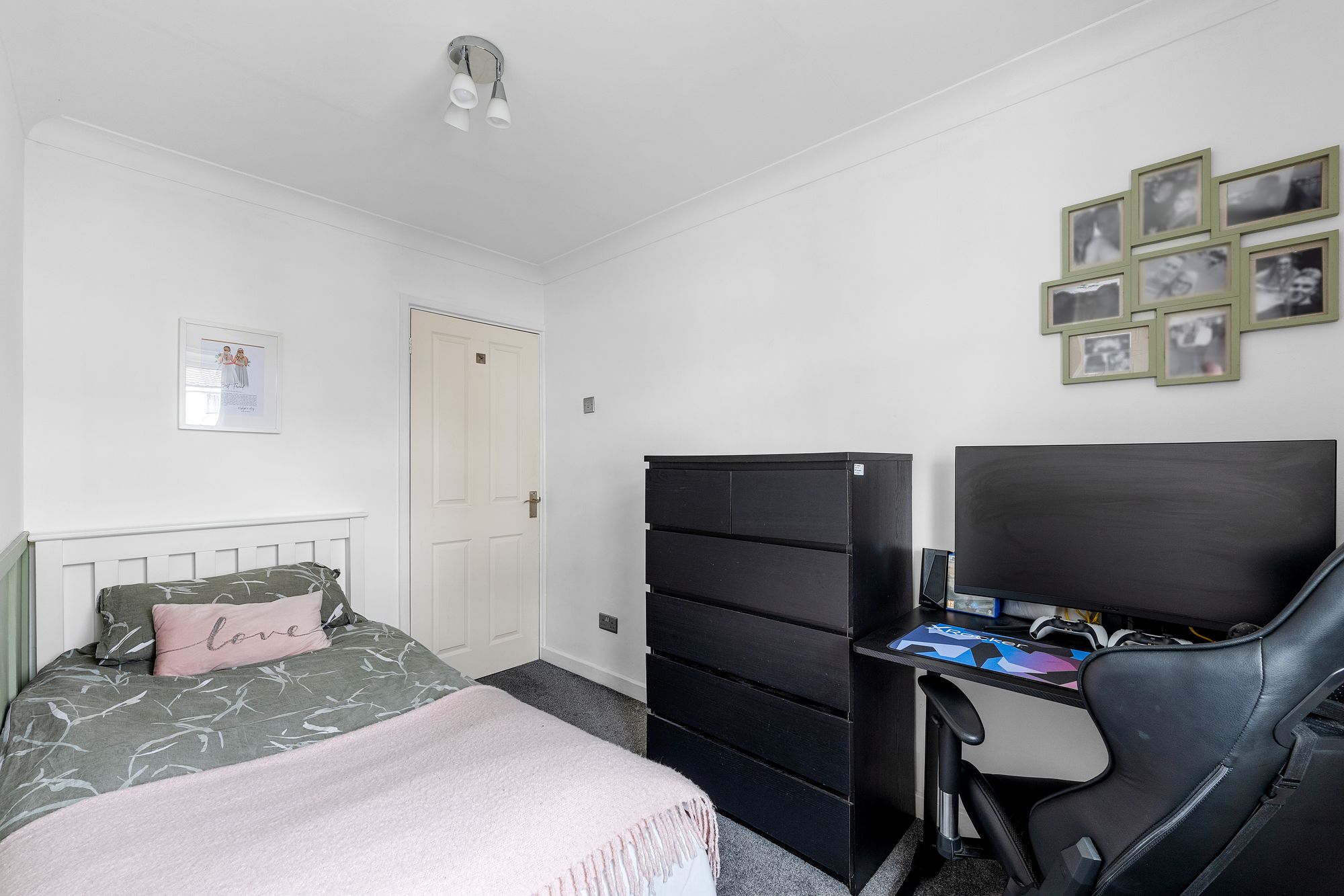 2 bed maisonette for sale in Swallowdale, South Croydon 11