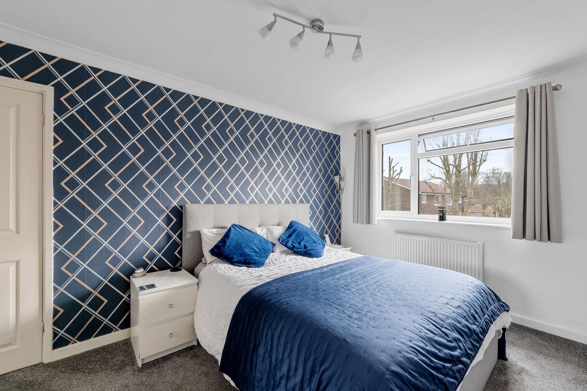 2 bed maisonette for sale in Swallowdale, South Croydon 4