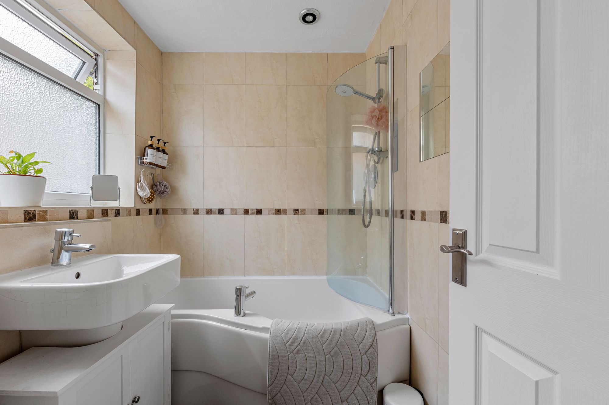 2 bed maisonette for sale in Swallowdale, South Croydon 10