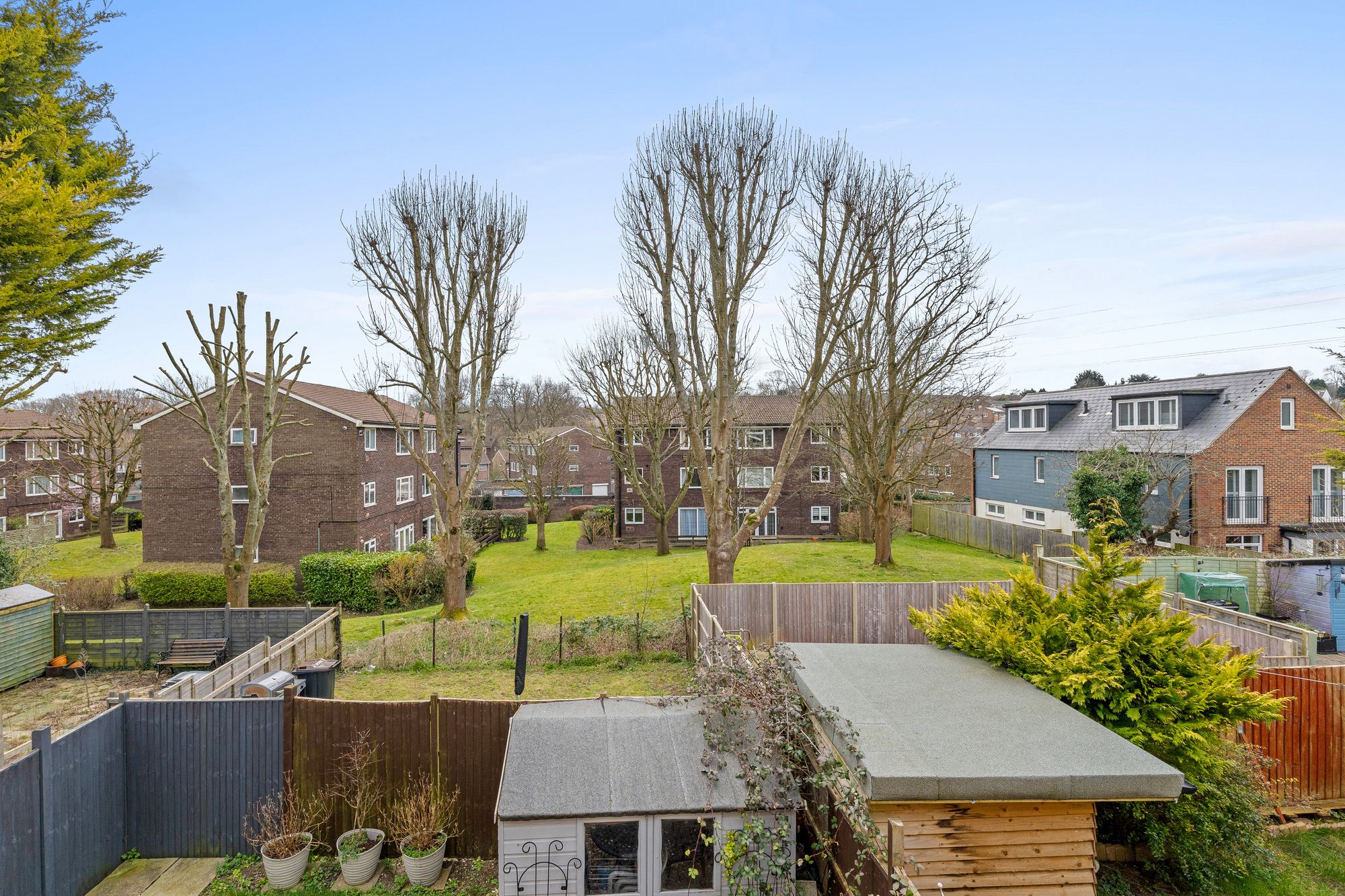 2 bed maisonette for sale in Swallowdale, South Croydon 15