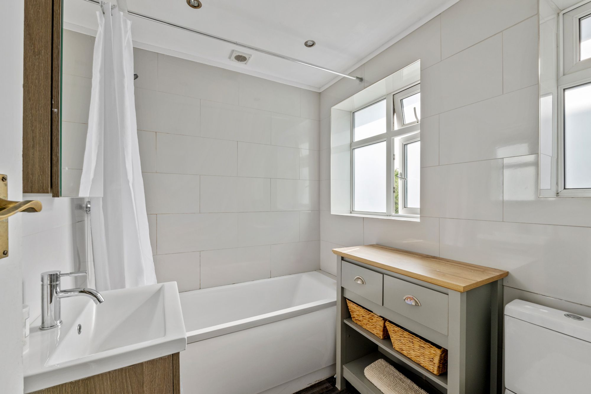 4 bed semi-detached house for sale in Derwent Drive, Purley  - Property Image 15