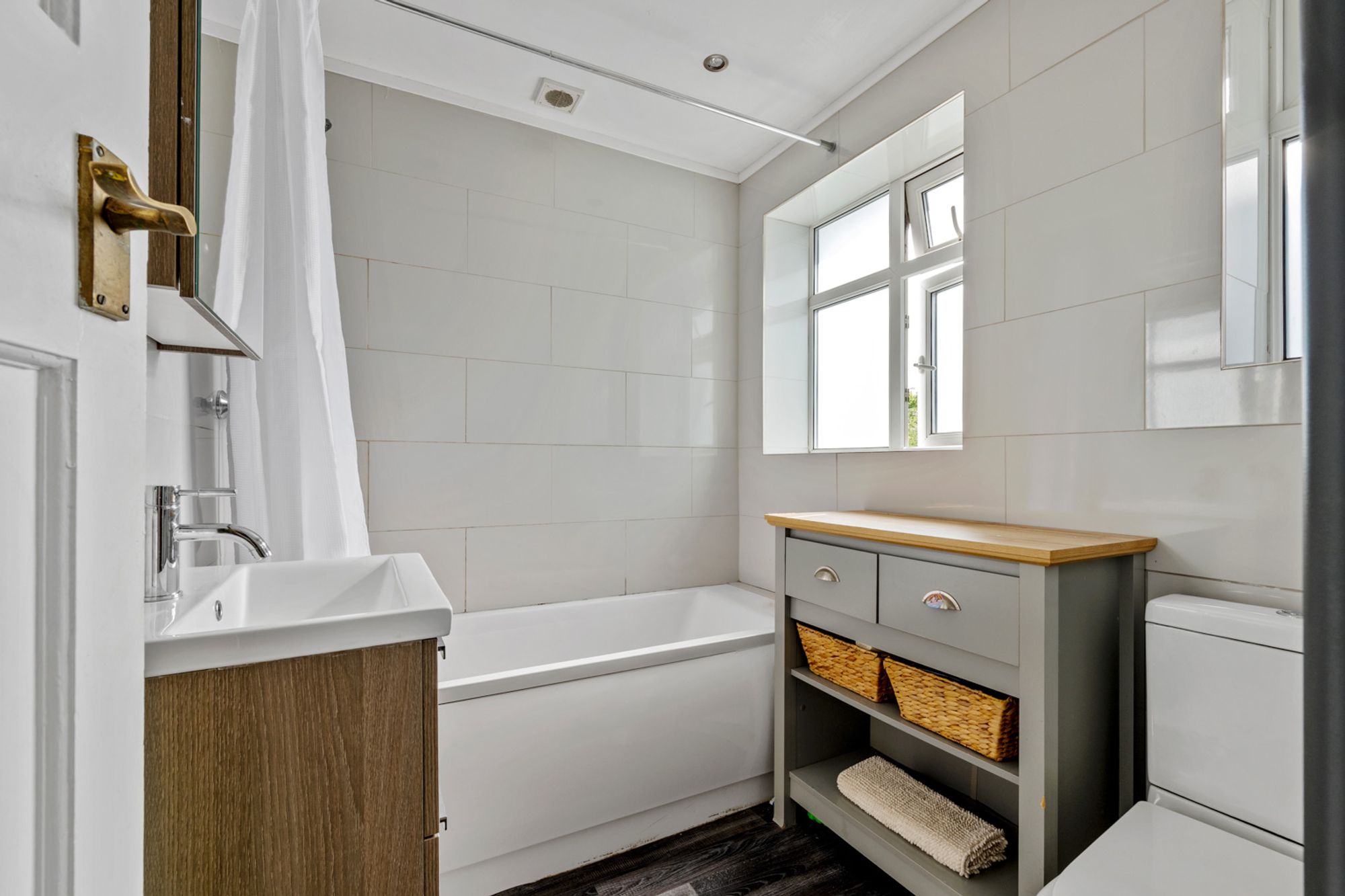 4 bed semi-detached house for sale in Derwent Drive, Purley  - Property Image 17