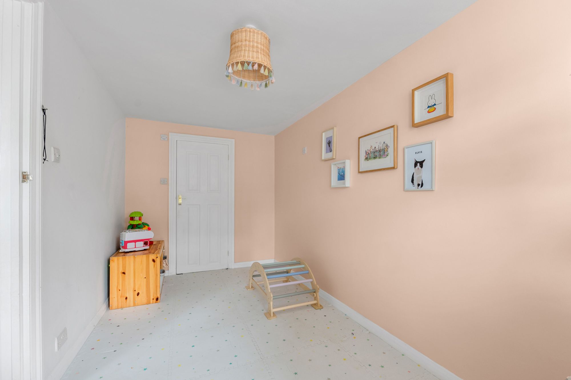 4 bed semi-detached house for sale in Derwent Drive, Purley  - Property Image 20