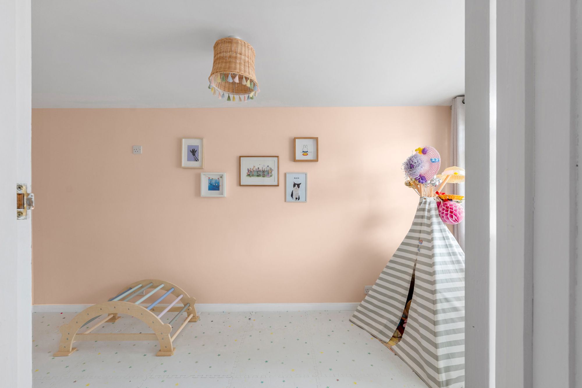 4 bed semi-detached house for sale in Derwent Drive, Purley  - Property Image 21
