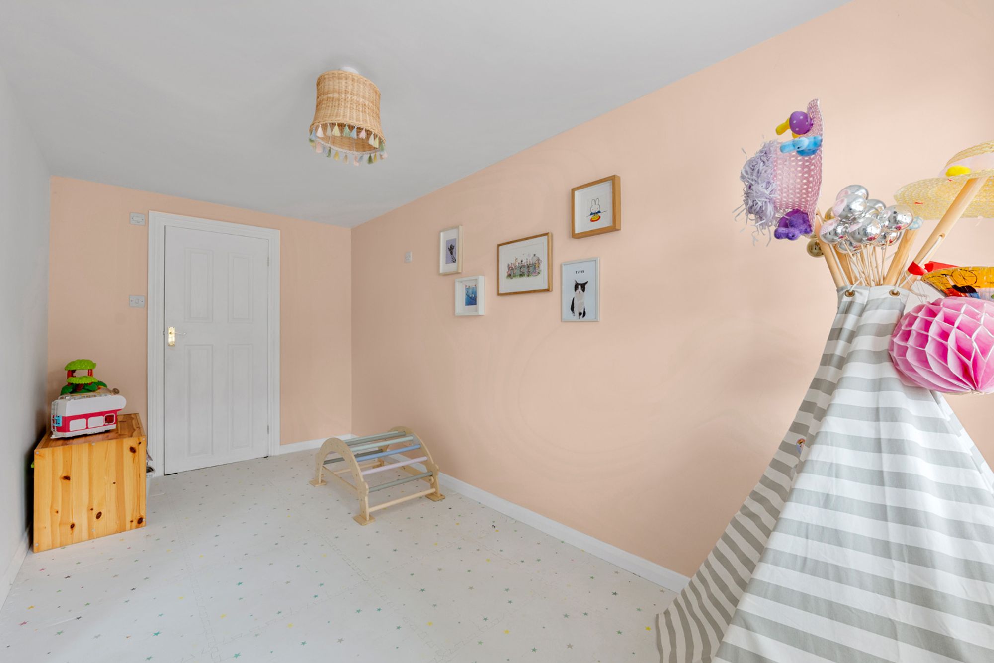 4 bed semi-detached house for sale in Derwent Drive, Purley 10