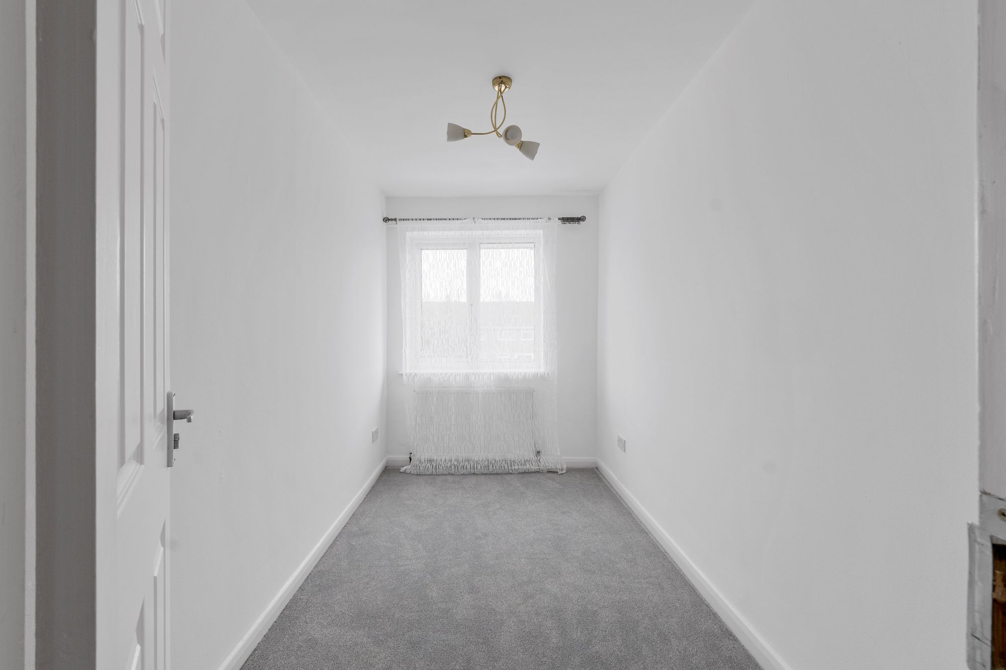 3 bed mid-terraced house for sale in Malvern Close, Mitcham  - Property Image 13