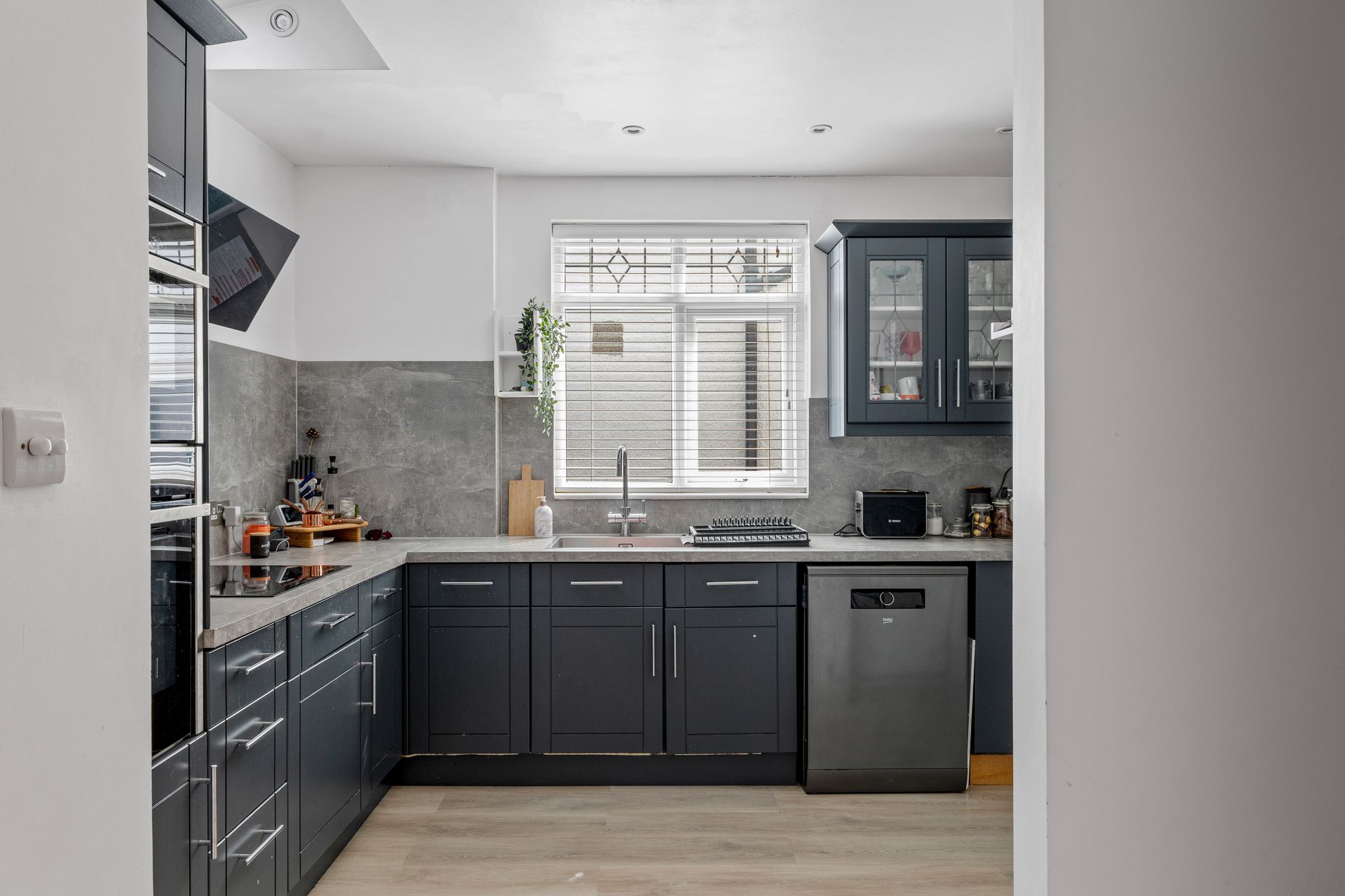 3 bed semi-detached house for sale in Limpsfield Road, South Croydon 16