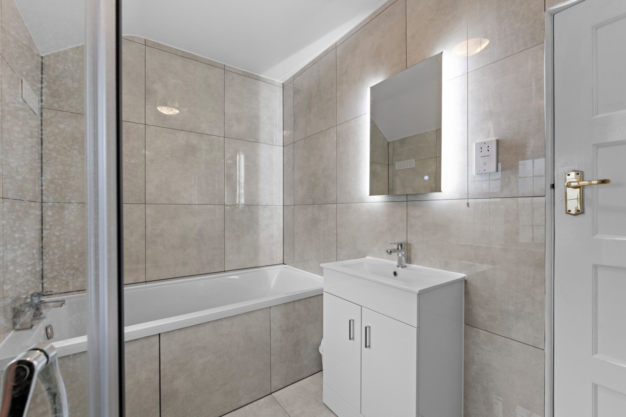 4 bed detached house for sale in Court Hill, South Croydon, CR2  - Property Image 26