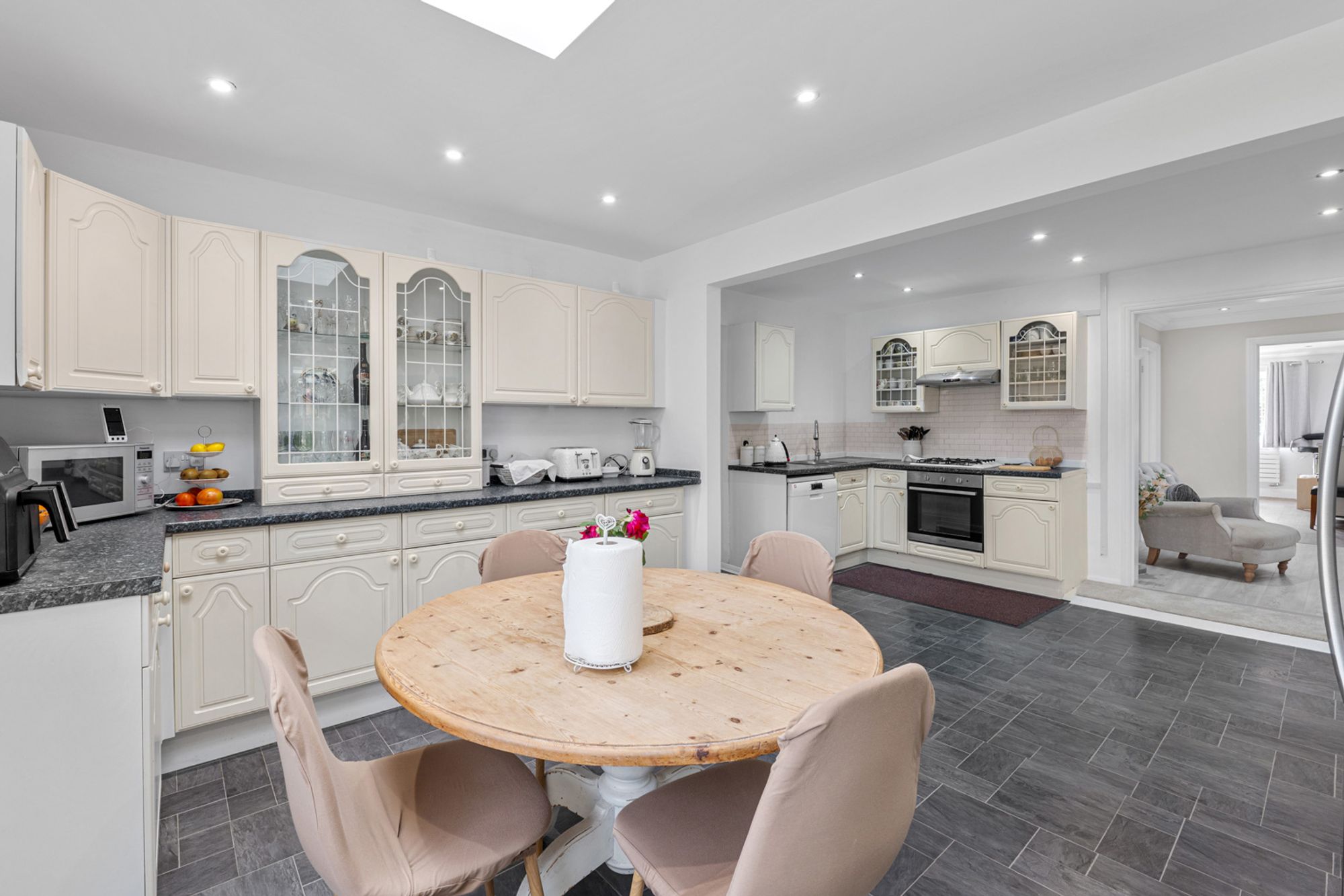 3 bed detached bungalow for sale in Kingswood Lane, Warlingham  - Property Image 6