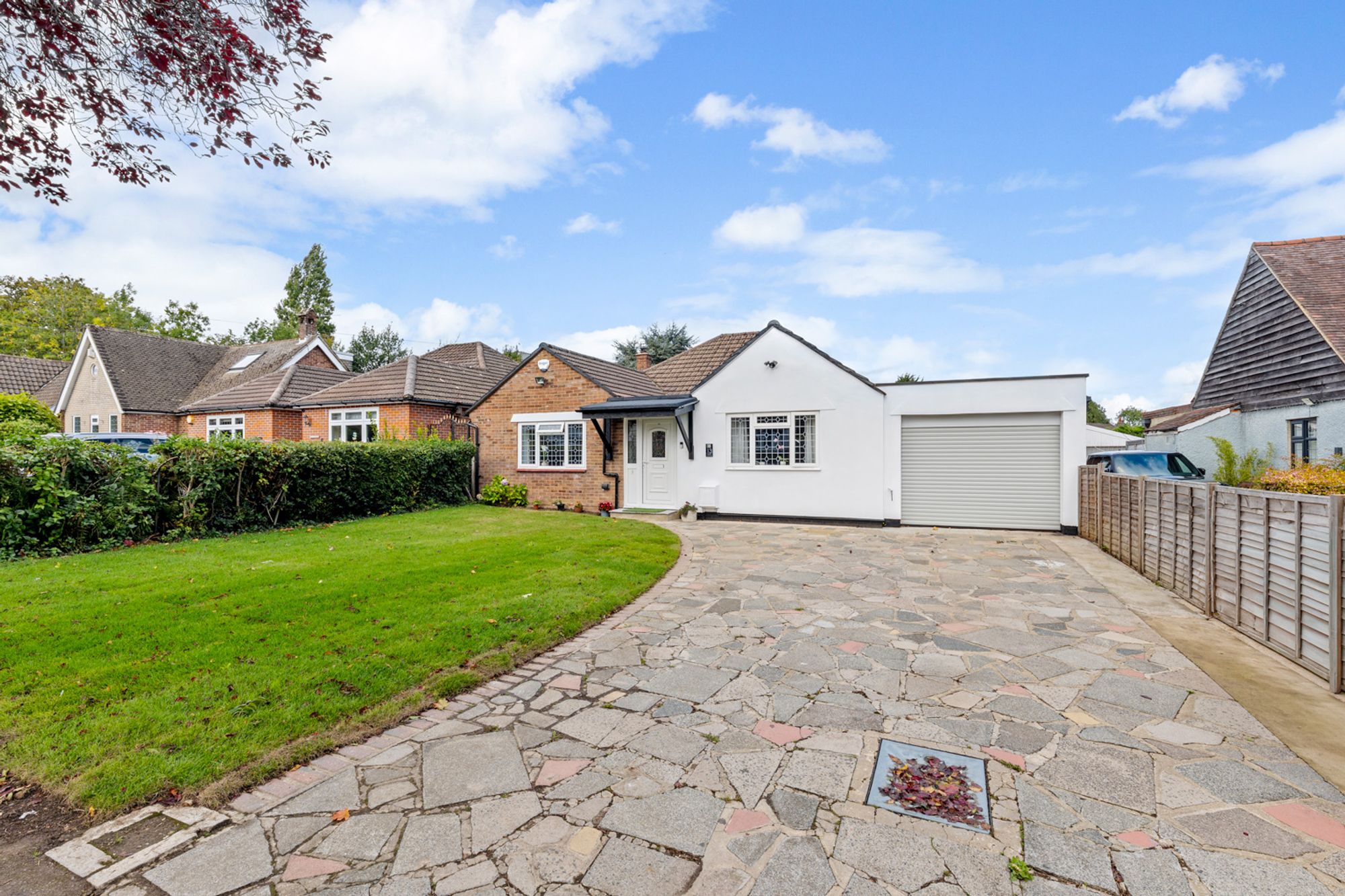 3 bed detached bungalow for sale in Kingswood Lane, Warlingham - Property Image 1
