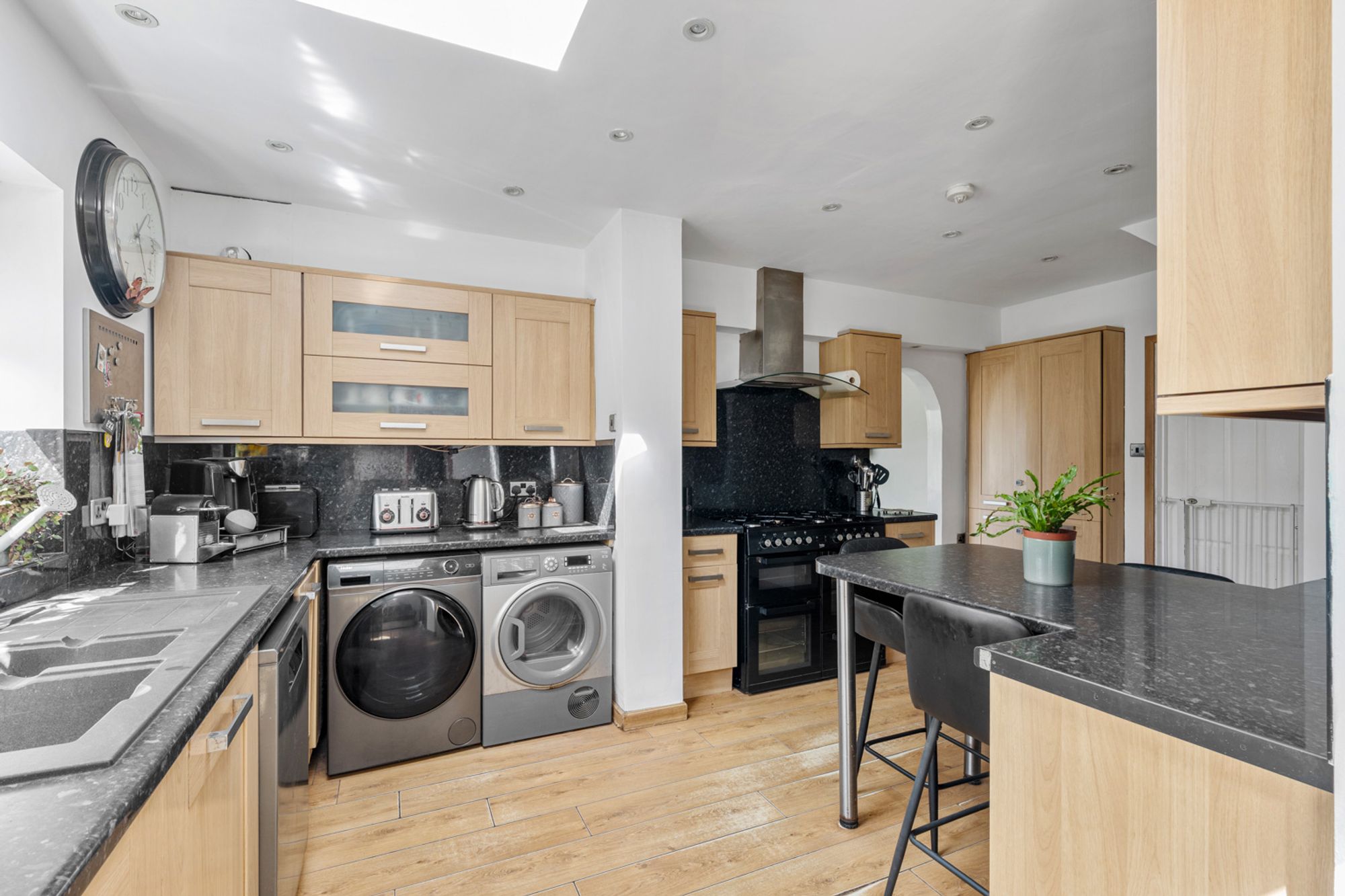 4 bed semi-detached house for sale in Orchard Road, South Croydon 5