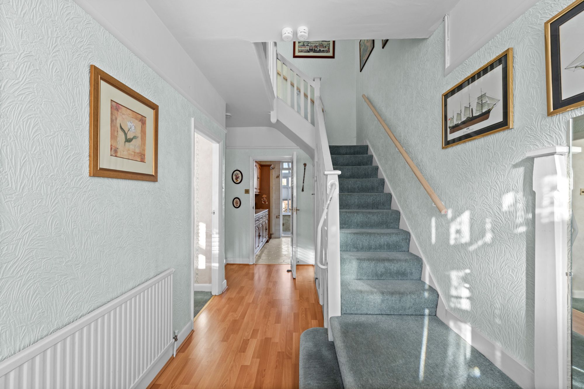 3 bed end of terrace house for sale in Godalming Avenue, Wallington, SM6  - Property Image 2