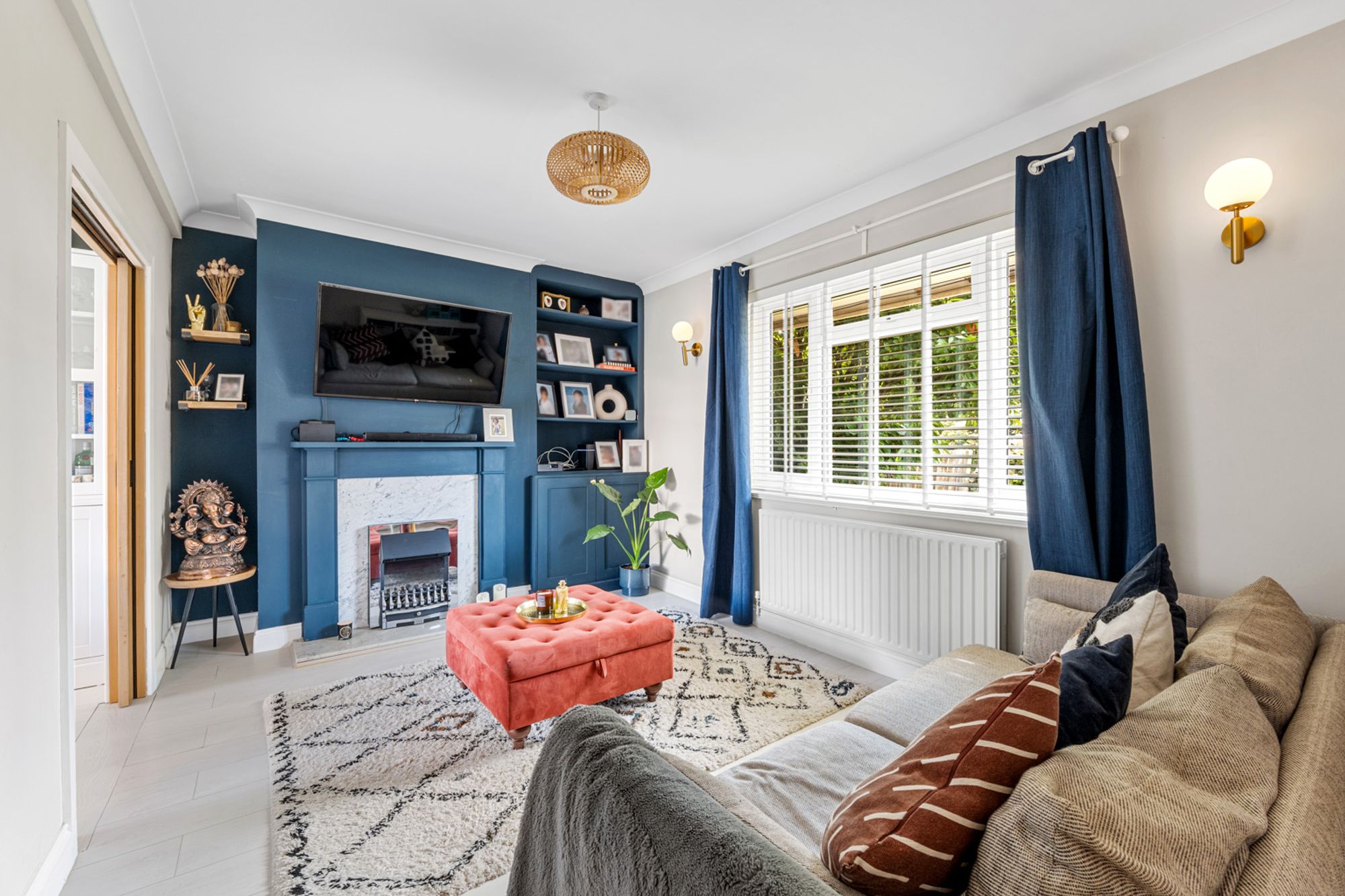 3 bed semi-detached house for sale in Wentworth Way, South Croydon  - Property Image 3
