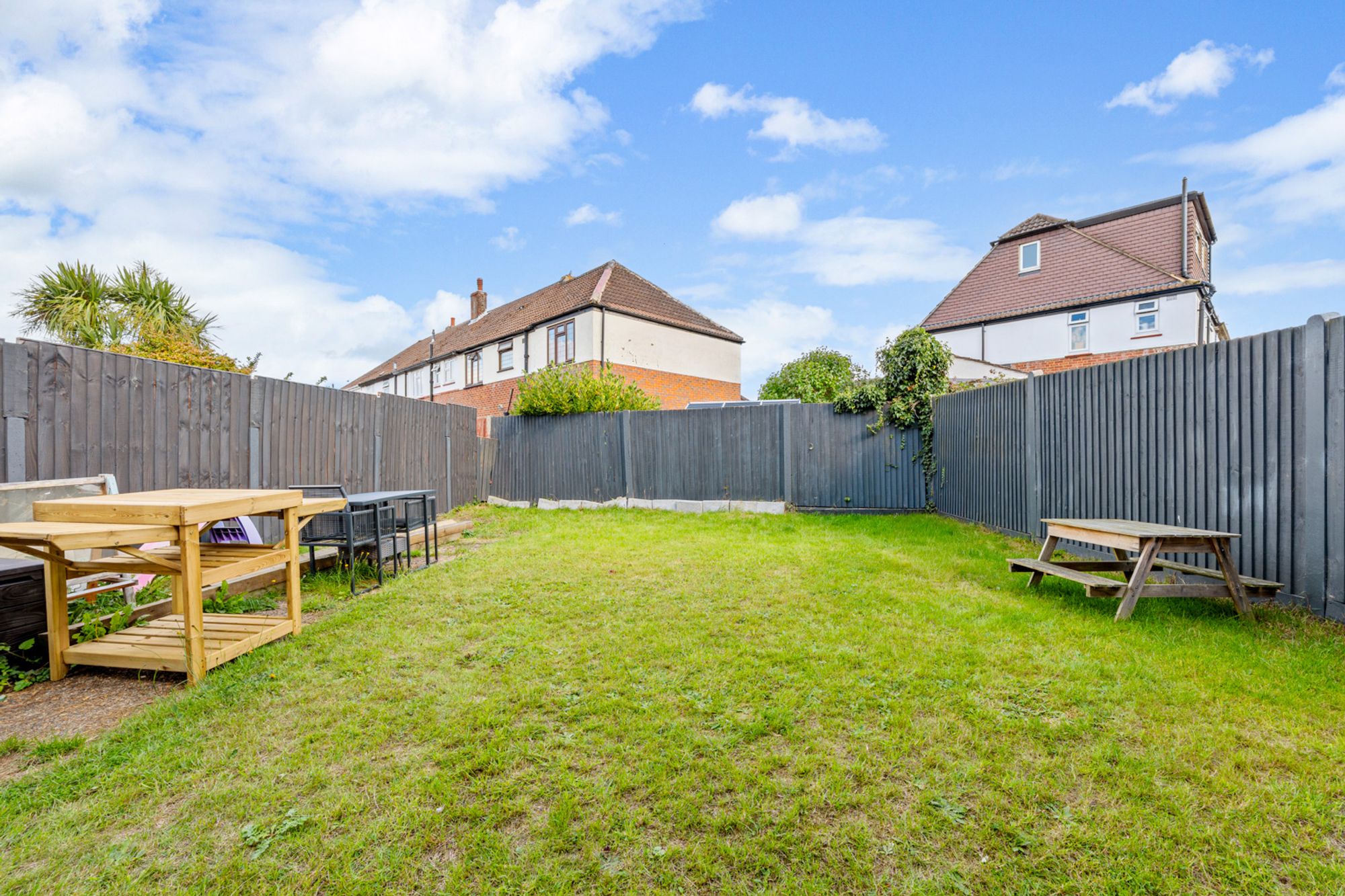 3 bed semi-detached house for sale in Wentworth Way, South Croydon  - Property Image 20
