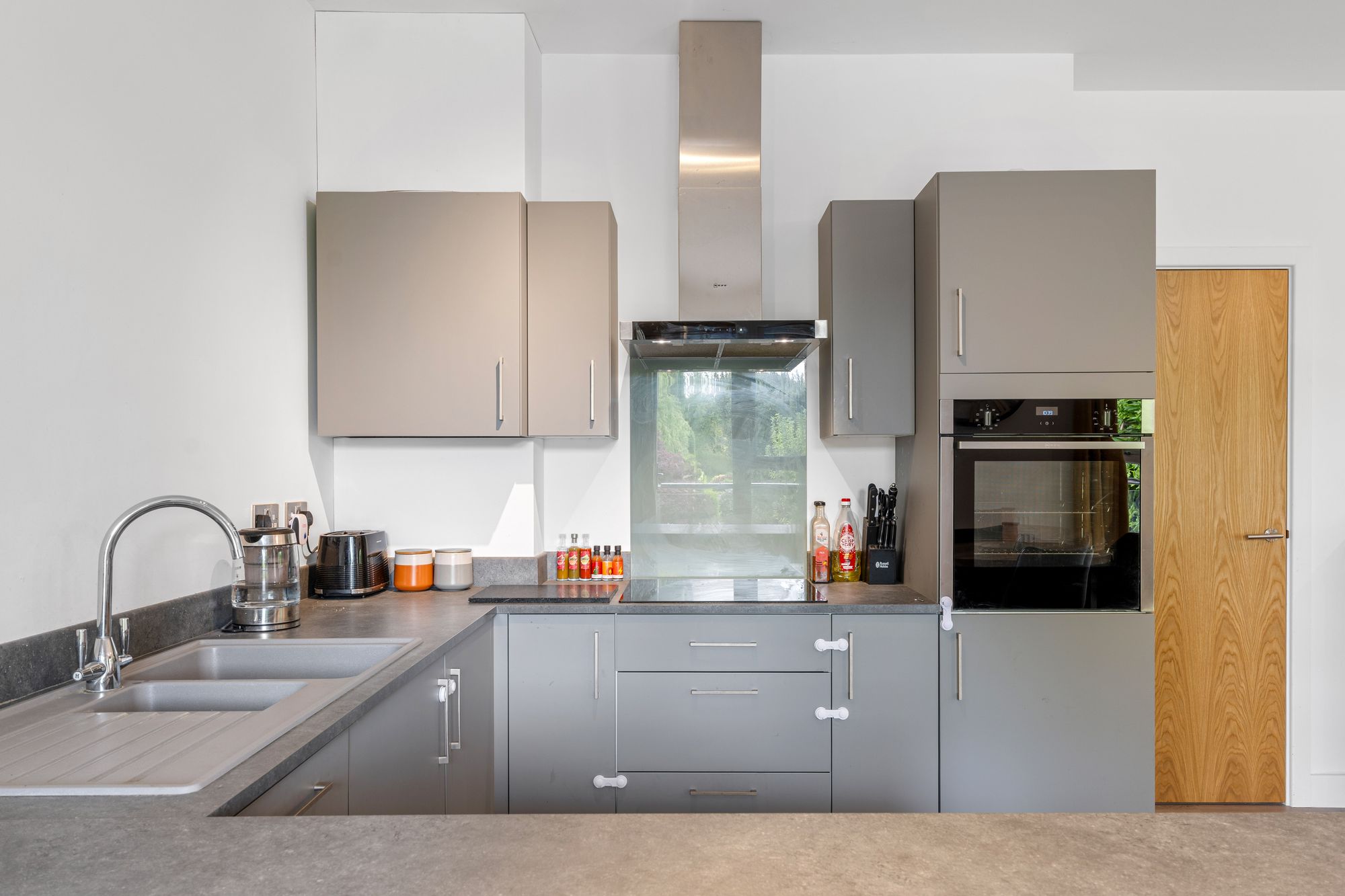 1 bed flat for sale in Rectory Park, South Croydon 9