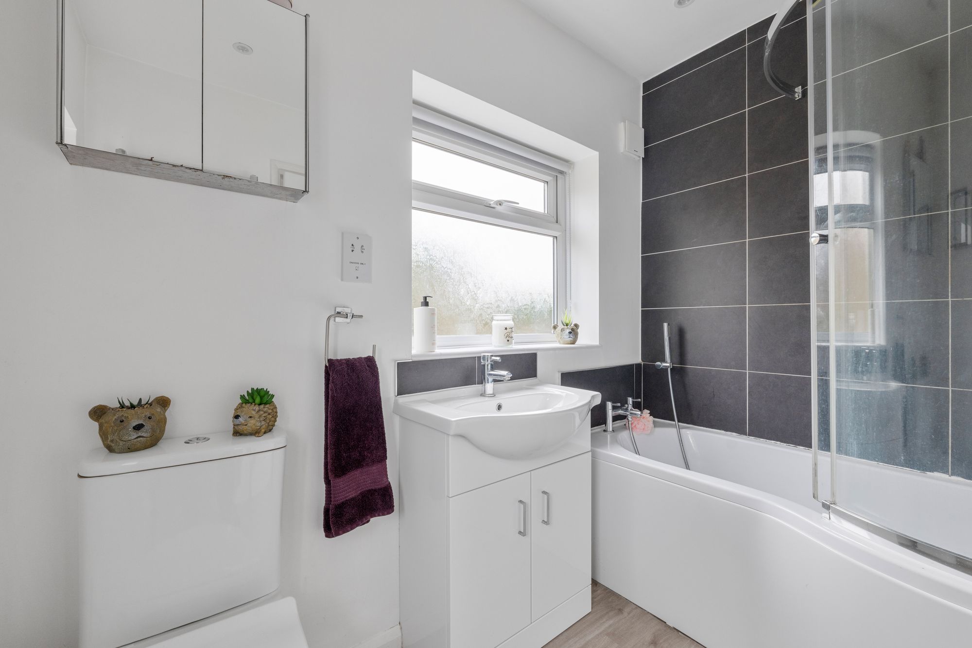 3 bed semi-detached house for sale in Cranmer Close, Warlingham 13