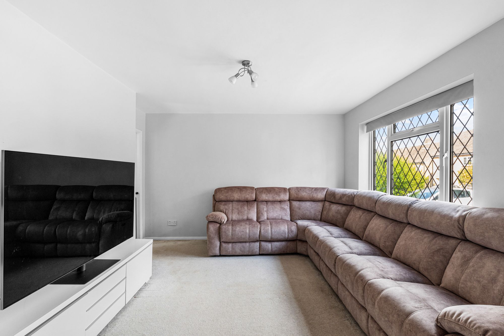 3 bed semi-detached house for sale in Cranmer Close, Warlingham 4