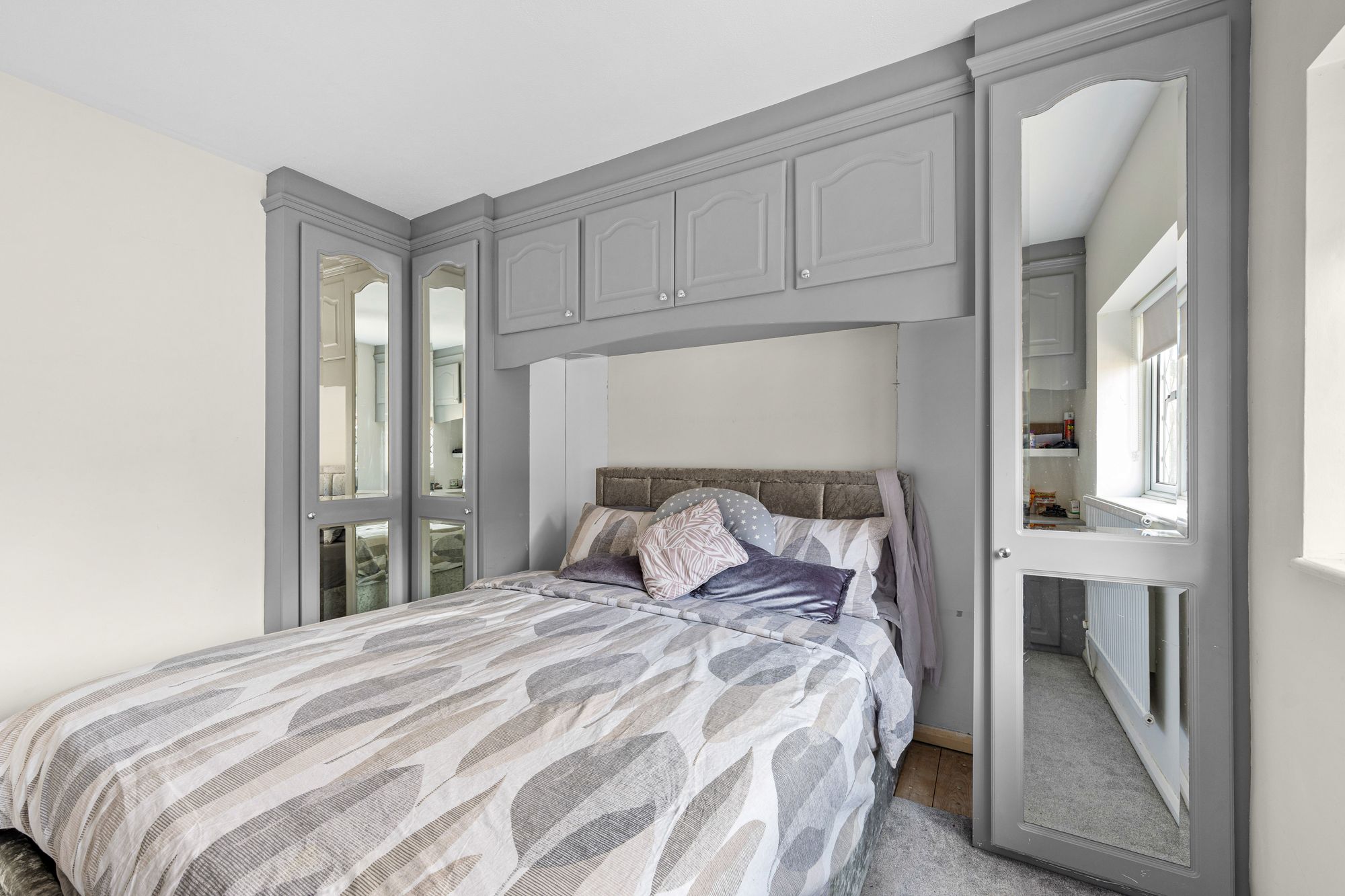 3 bed semi-detached house for sale in Cranmer Close, Warlingham  - Property Image 11