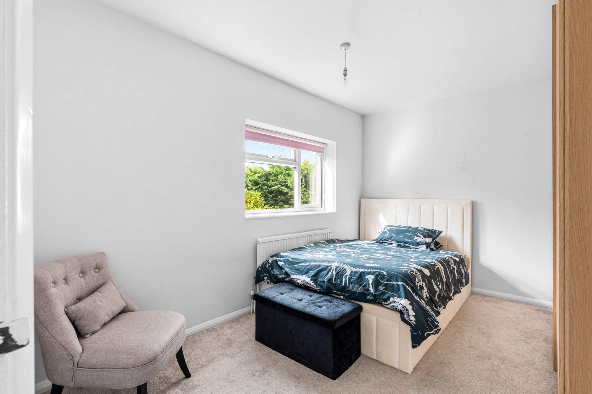 3 bed semi-detached house for sale in Cranmer Close, Warlingham 11