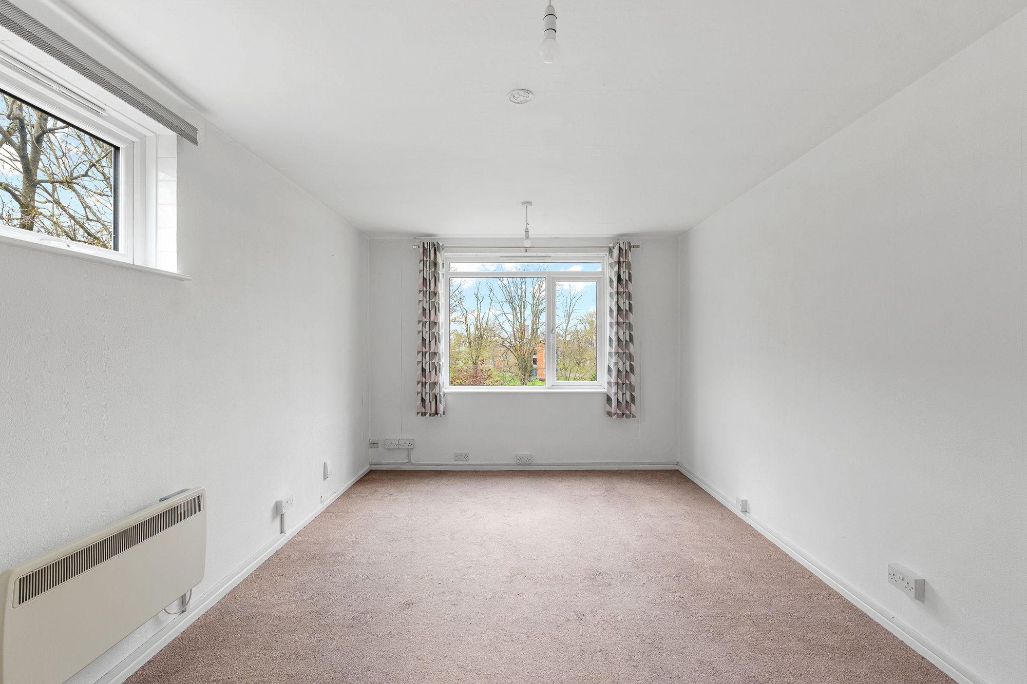 1 bed flat to rent in Haling Park Road, South Croydon 10