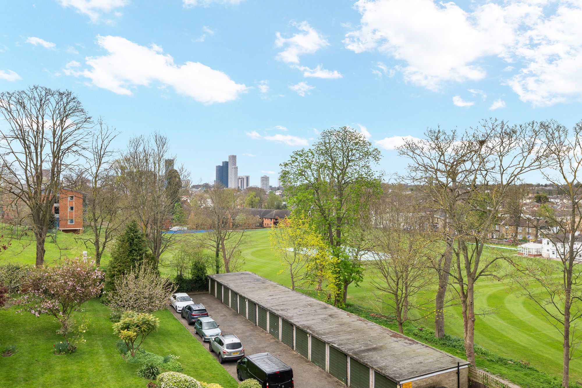 1 bed flat to rent in Haling Park Road, South Croydon 3