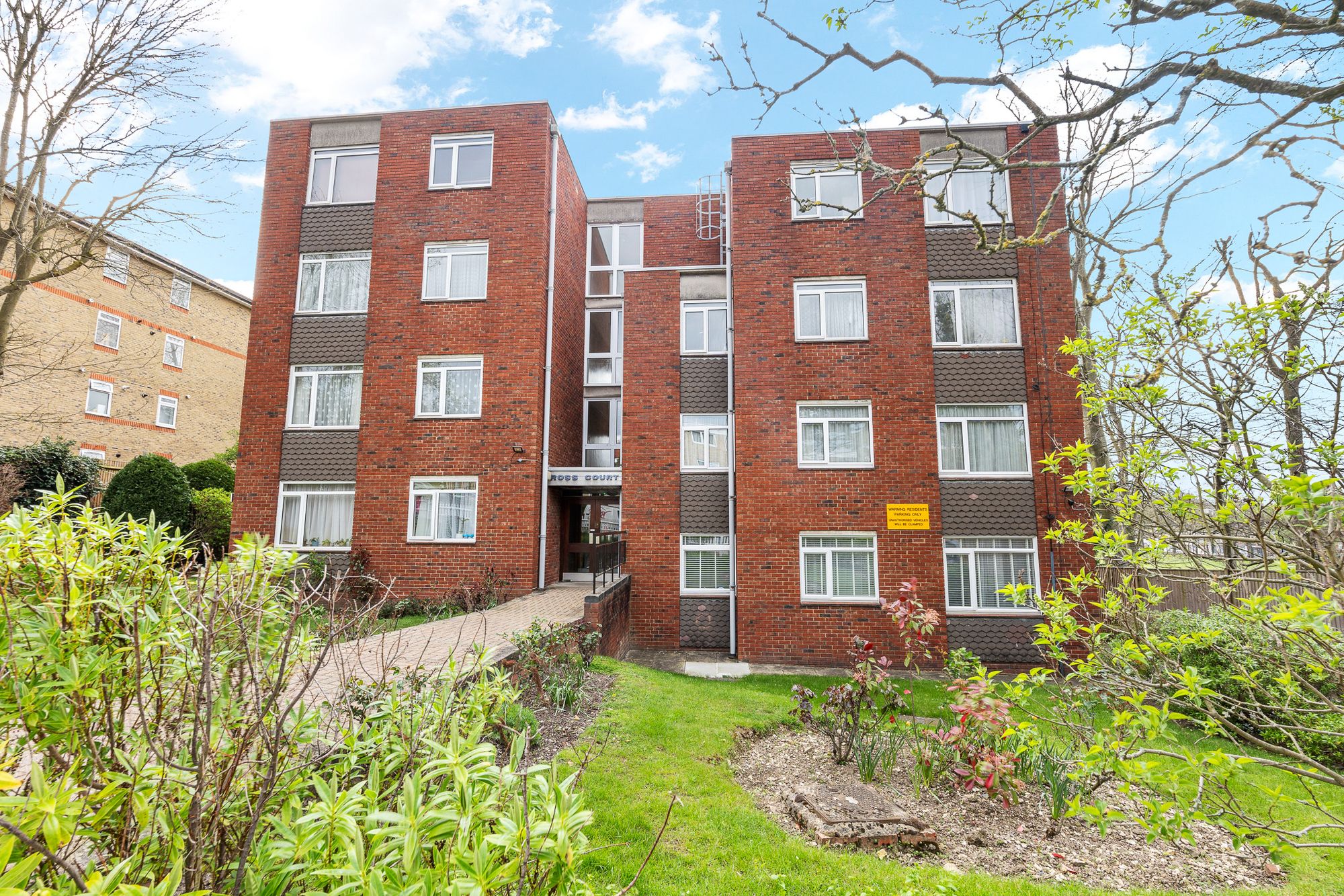 1 bed flat to rent in Haling Park Road, South Croydon 17
