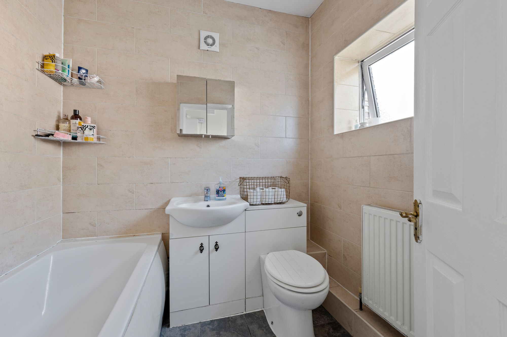 2 bed for sale in Brighton Road, South Croydon  - Property Image 7