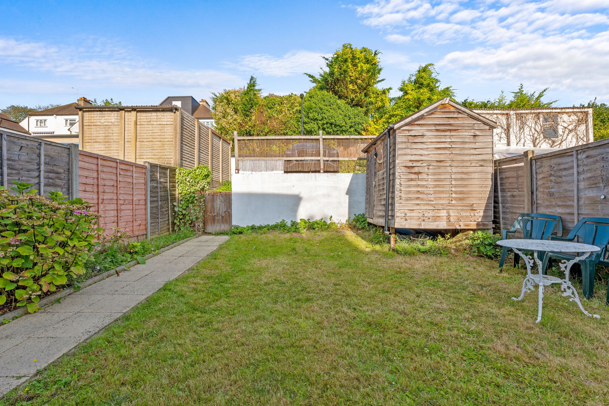 2 bed ground floor flat for sale in Brighton Road, South Croydon  - Property Image 2