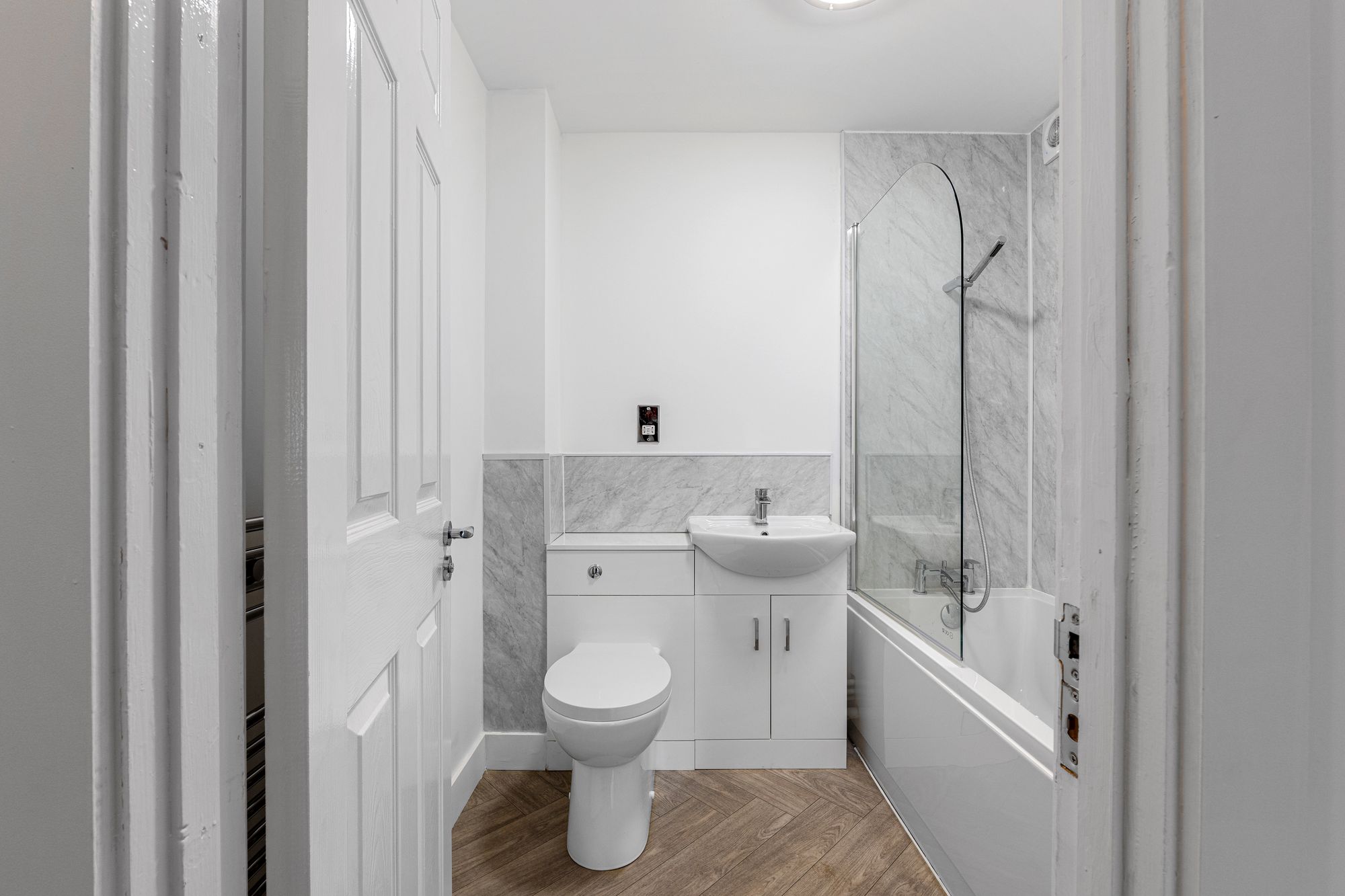 1 bed apartment for sale in Fairbairn Close, Purley 12