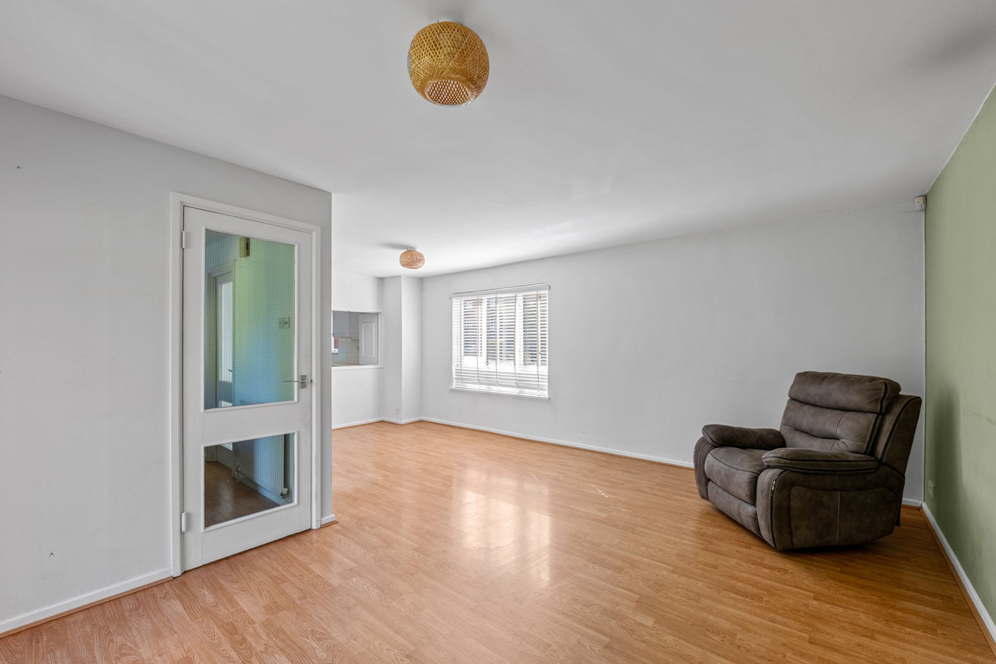 5 bed mid-terraced house for sale in Linton Glade, Croydon 11