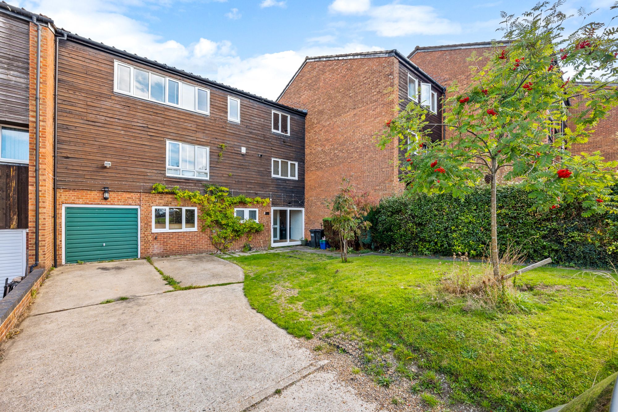 5 bed mid-terraced house for sale in Linton Glade, Croydon  - Property Image 31