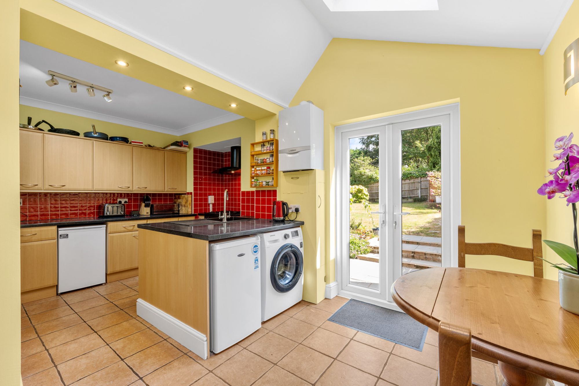 3 bed semi-detached house for sale in Nursery Close, Croydon 6