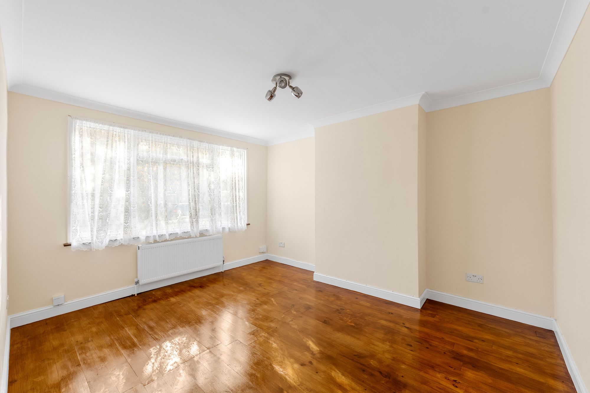 3 bed terraced house for sale in Sherwood Park Road, Mitcham  - Property Image 10