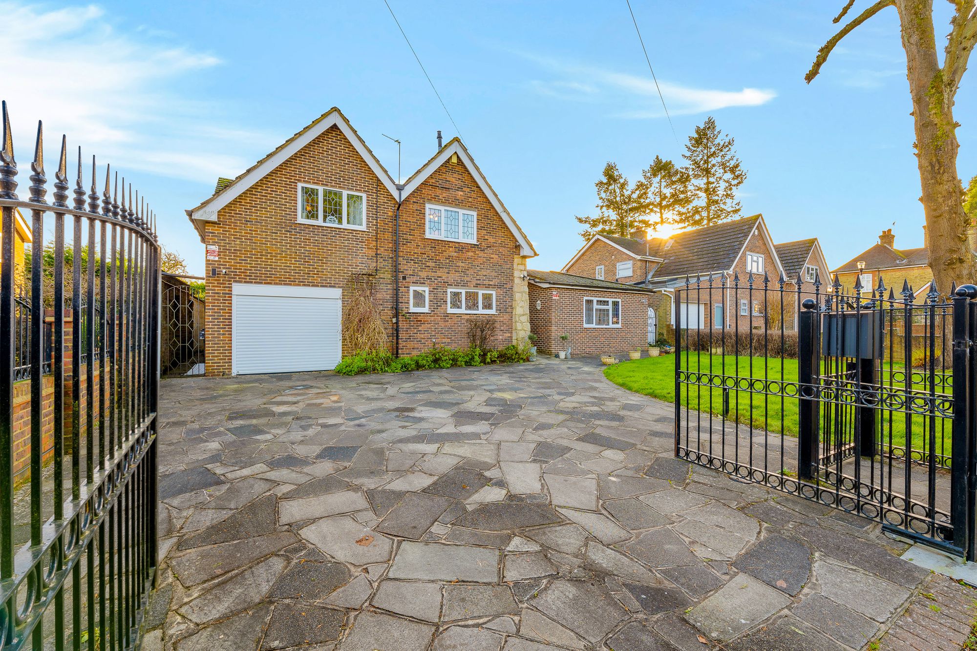 6 bed detached house for sale in Marks Road, Warlingham, CR6