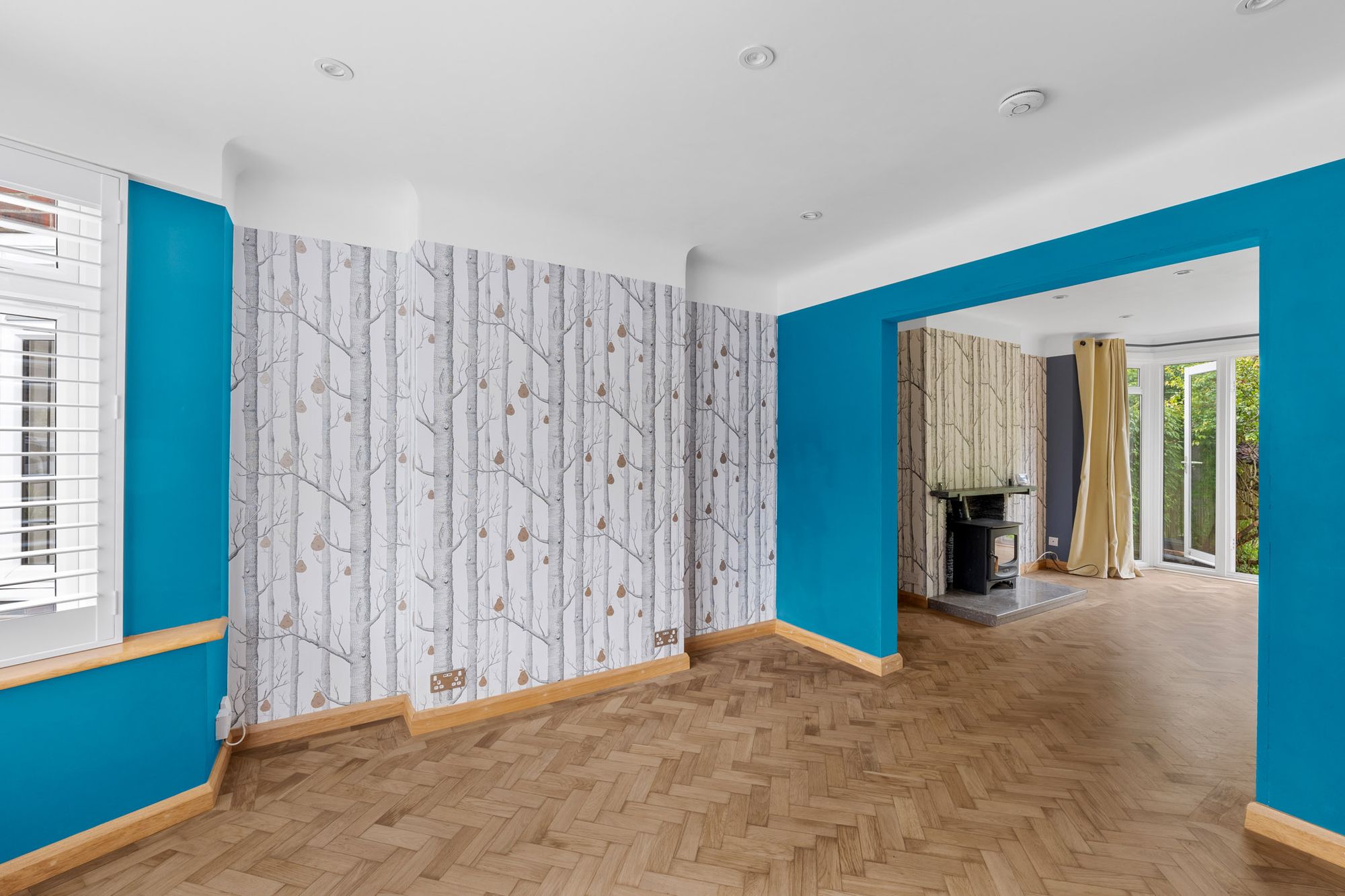 3 bed semi-detached house to rent in Holmwood Avenue, South Croydon 8