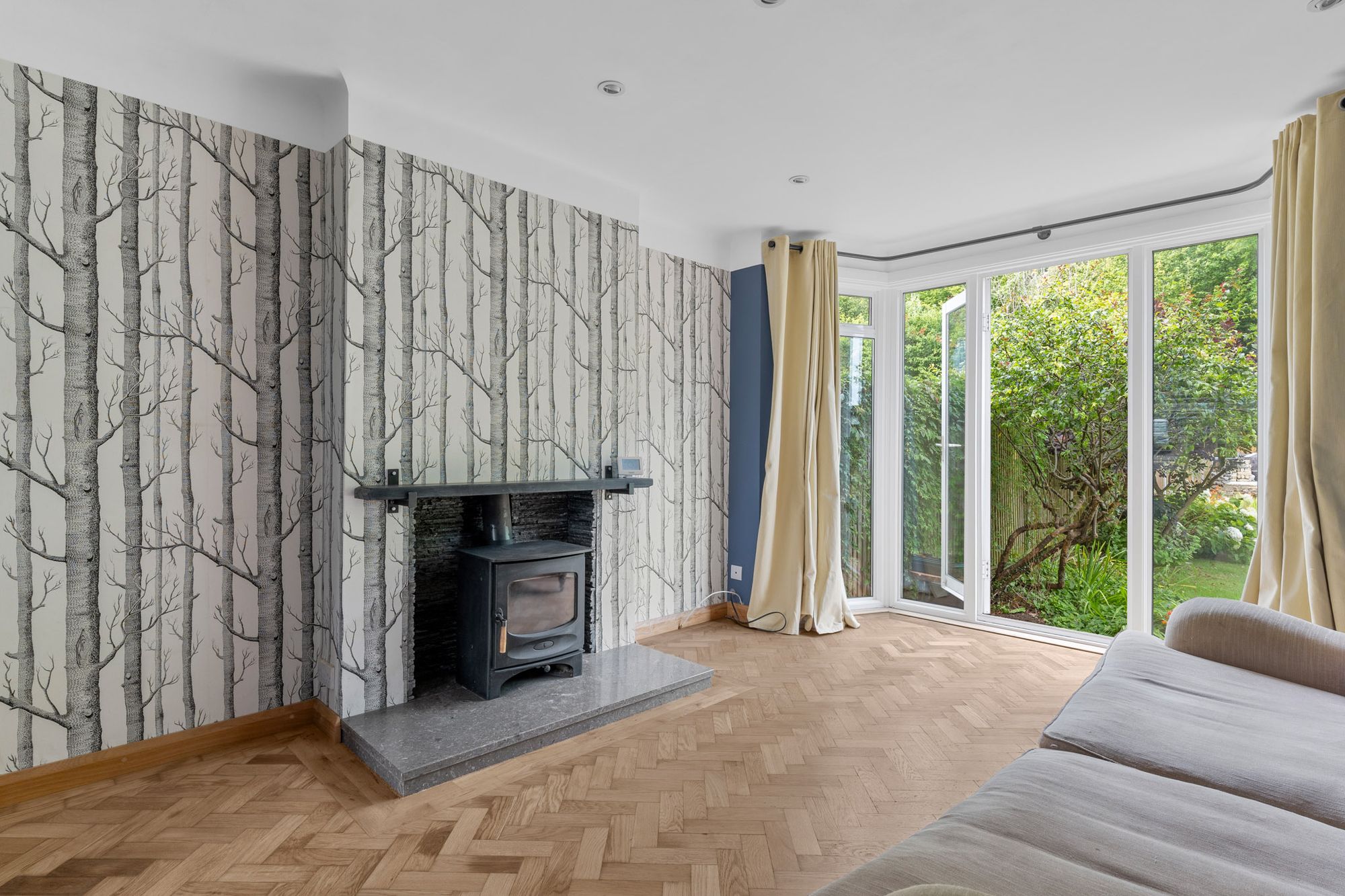 3 bed semi-detached house to rent in Holmwood Avenue, South Croydon 3