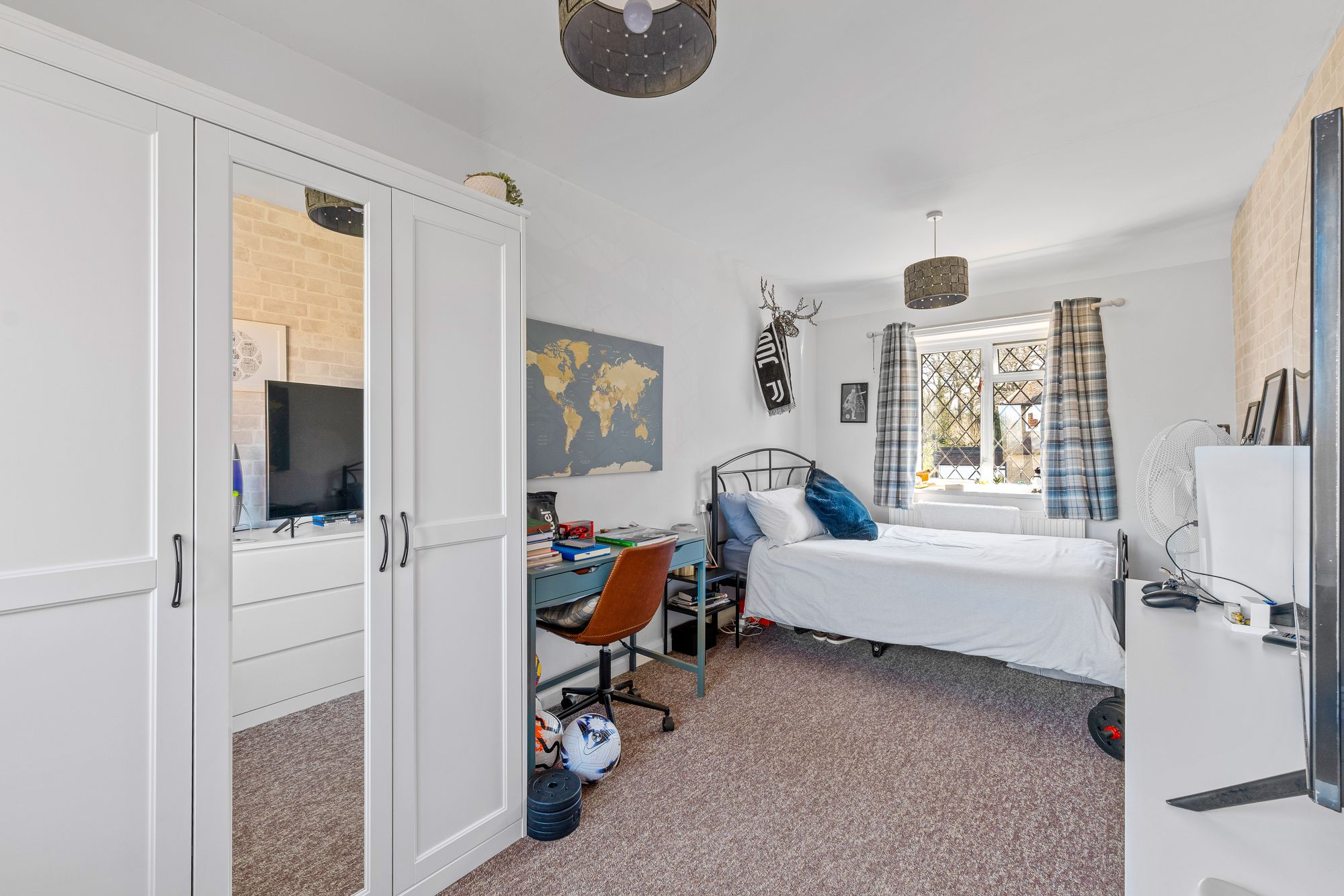 4 bed semi-detached house for sale in Littleheath Road, South Croydon 33