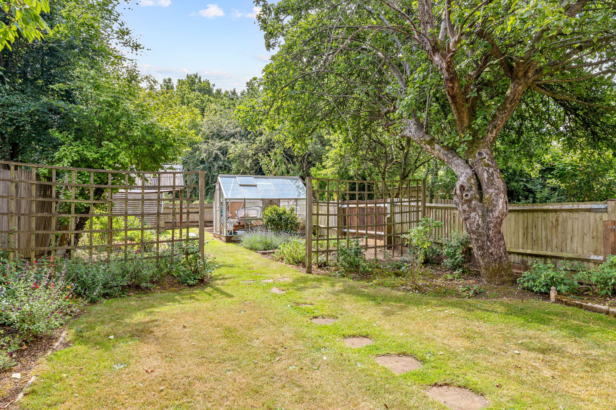 3 bed semi-detached house for sale in Grisedale Close, Purley 25