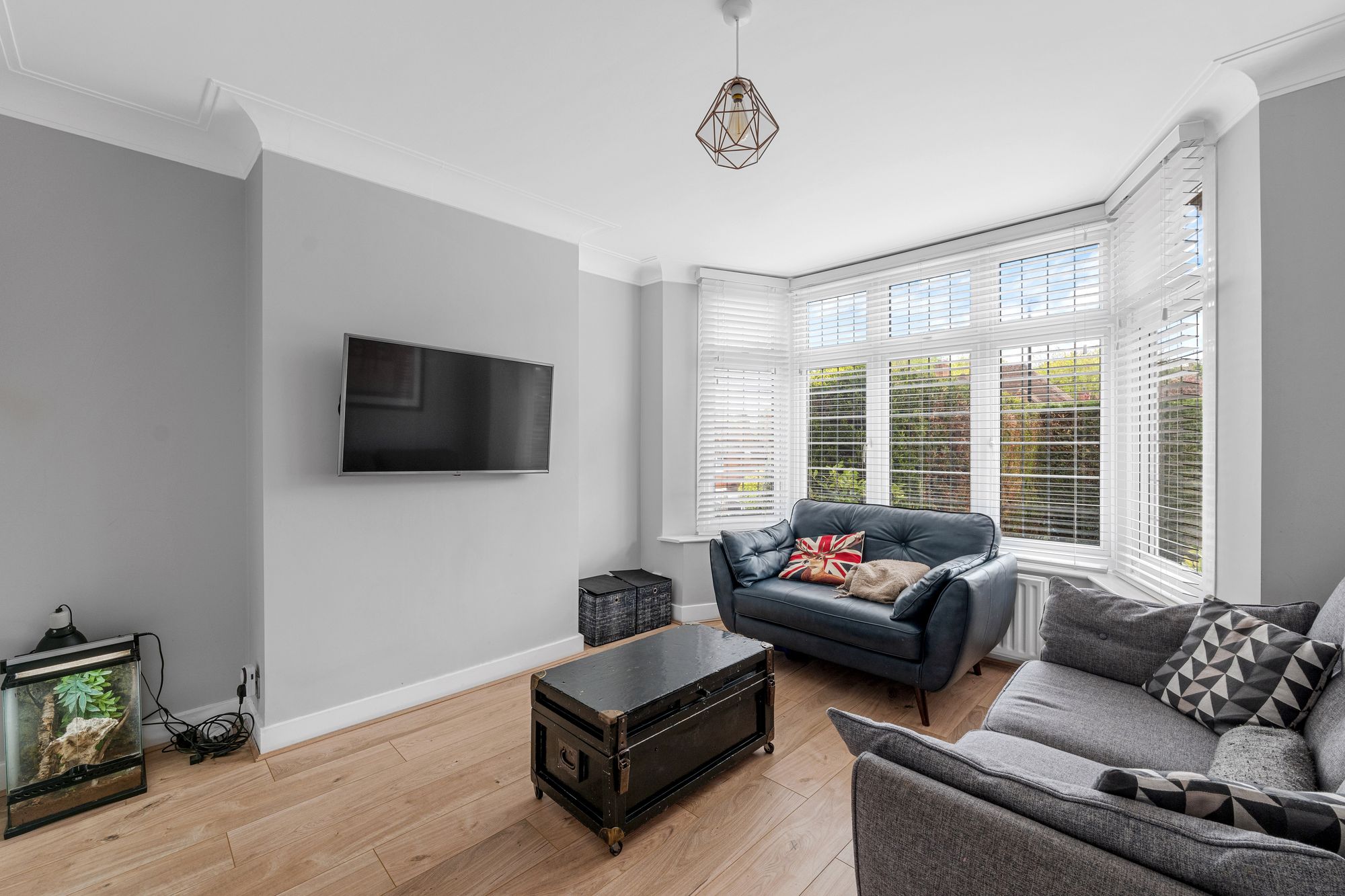4 bed semi-detached house for sale in Buttermere Gardens, Purley  - Property Image 3