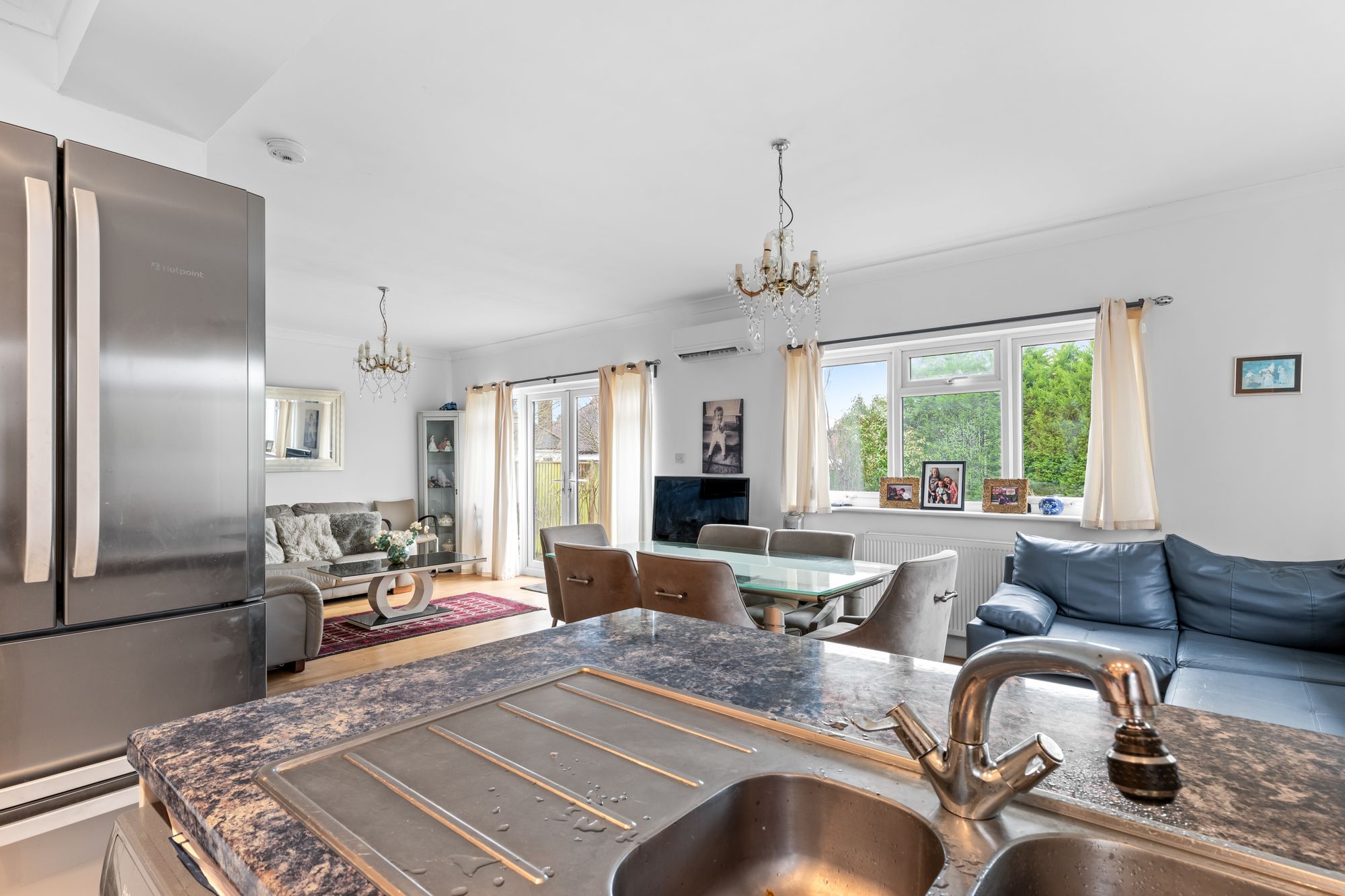 3 bed detached bungalow for sale in Princes Avenue, South Croydon, CR2  - Property Image 7