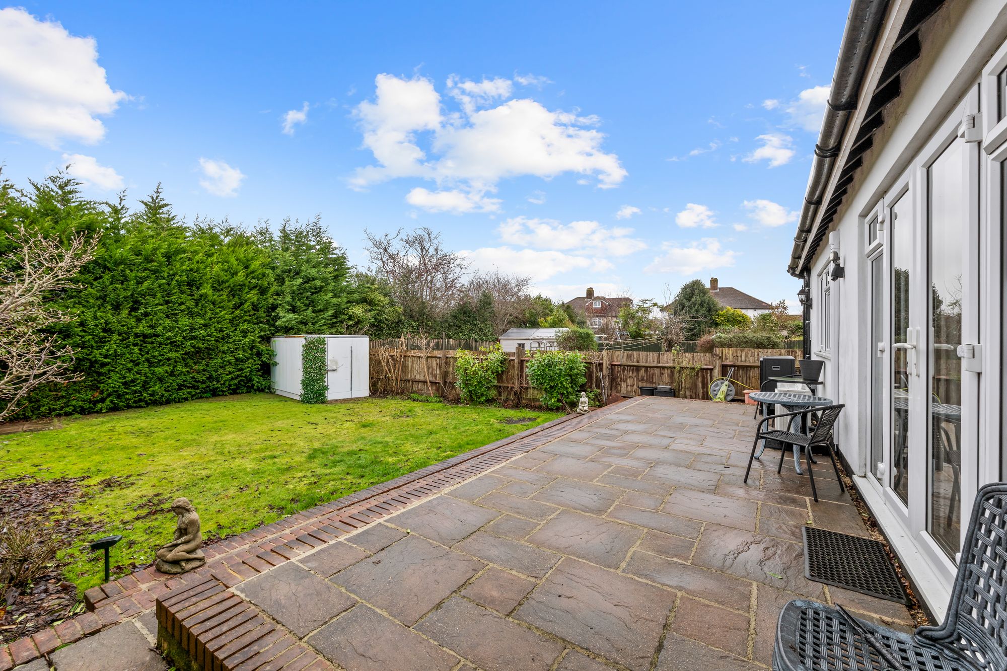 3 bed detached bungalow for sale in Princes Avenue, South Croydon, CR2  - Property Image 11