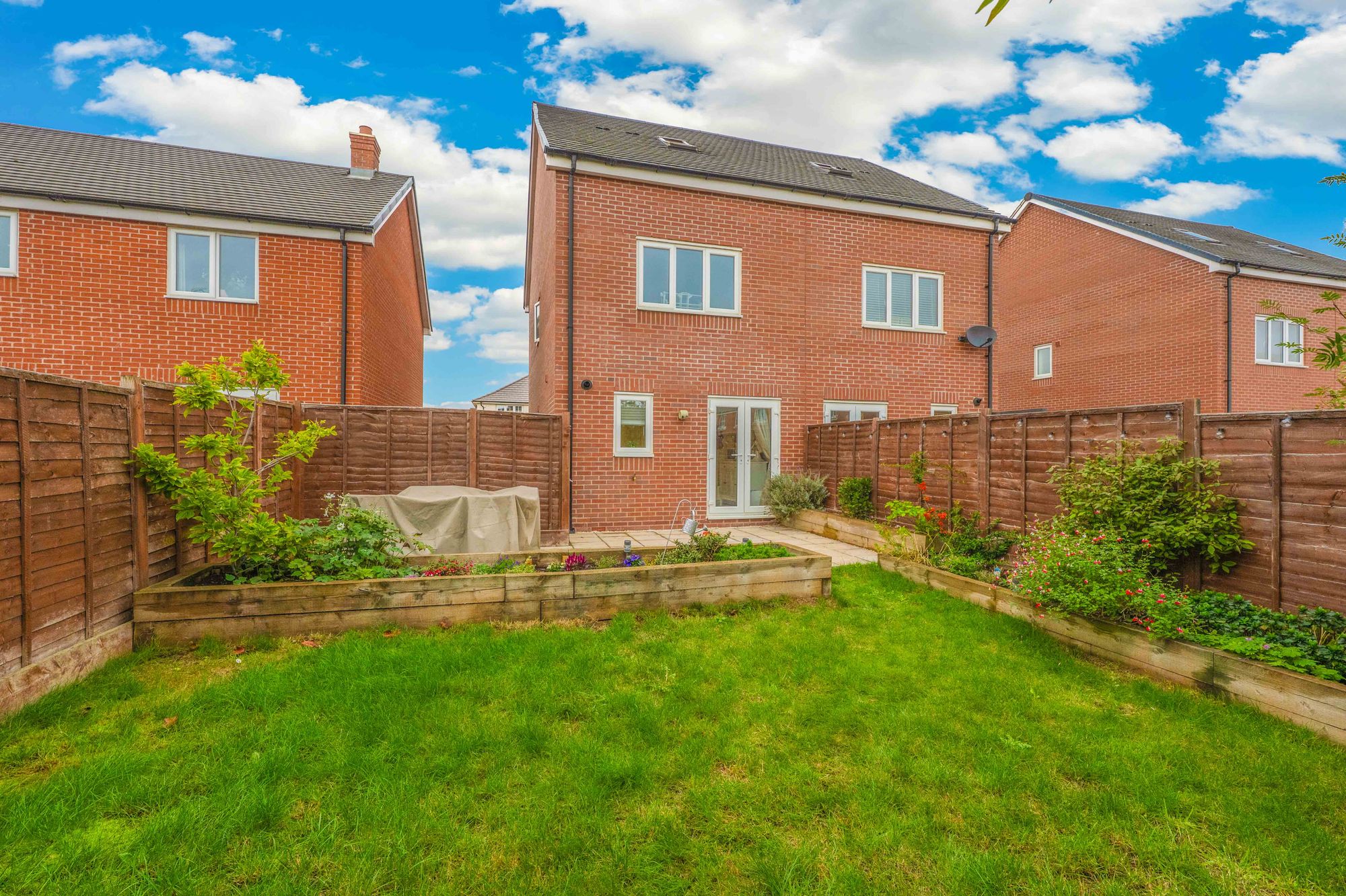 3 bed semi-detached house for sale in Willow Way, Meon Vale, CV37  - Property Image 13